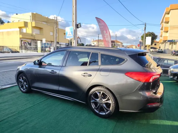 Ford Focus SW 1.0 EcoBoost MHEV ST-Line Design SIP 5