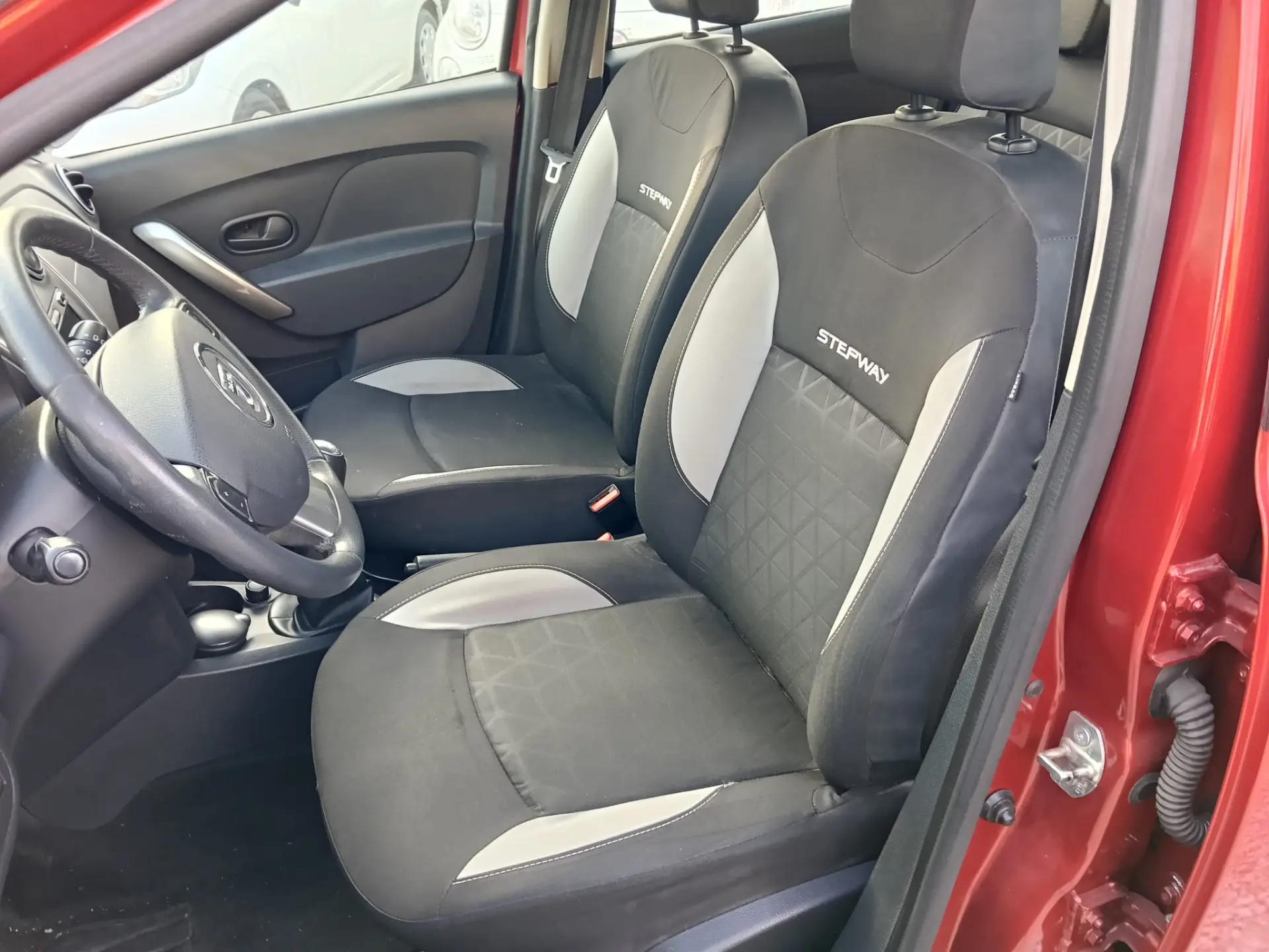 Dacia Sandero 1.5 dCi Stepway 12