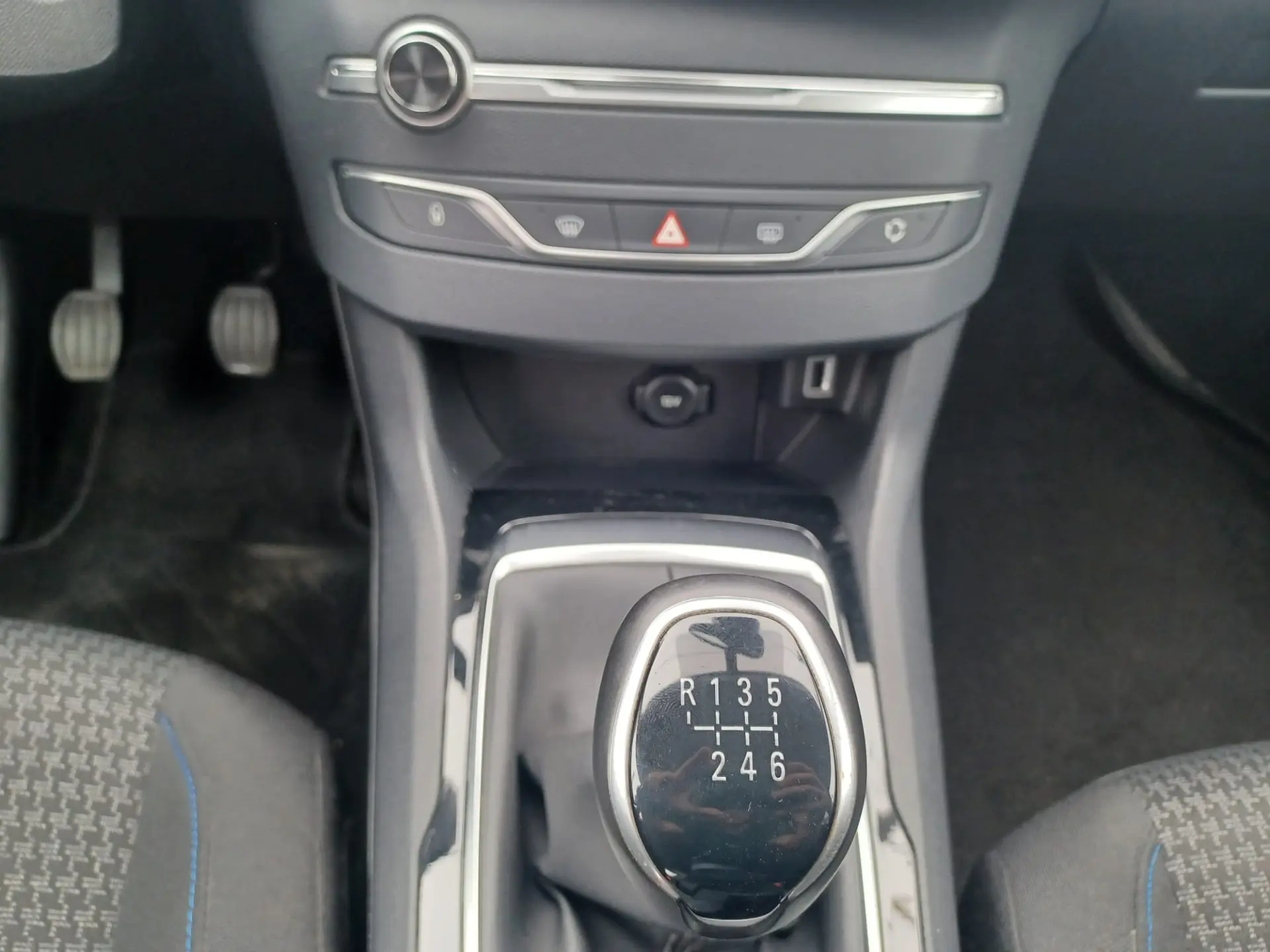 Peugeot 308 SW 1.5 BlueHDi Style 13