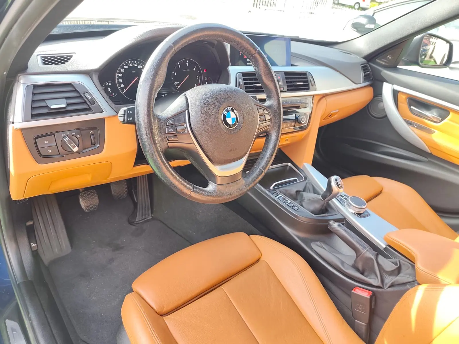 BMW 320 d Line Sport 34
