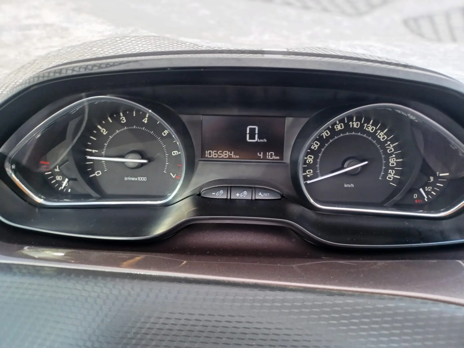 Peugeot 2008 11