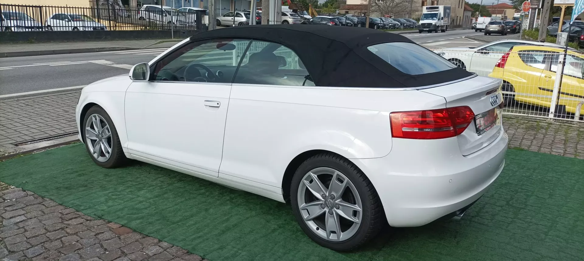 Audi A3 Cabrio 2.0 TDi S-Line 4