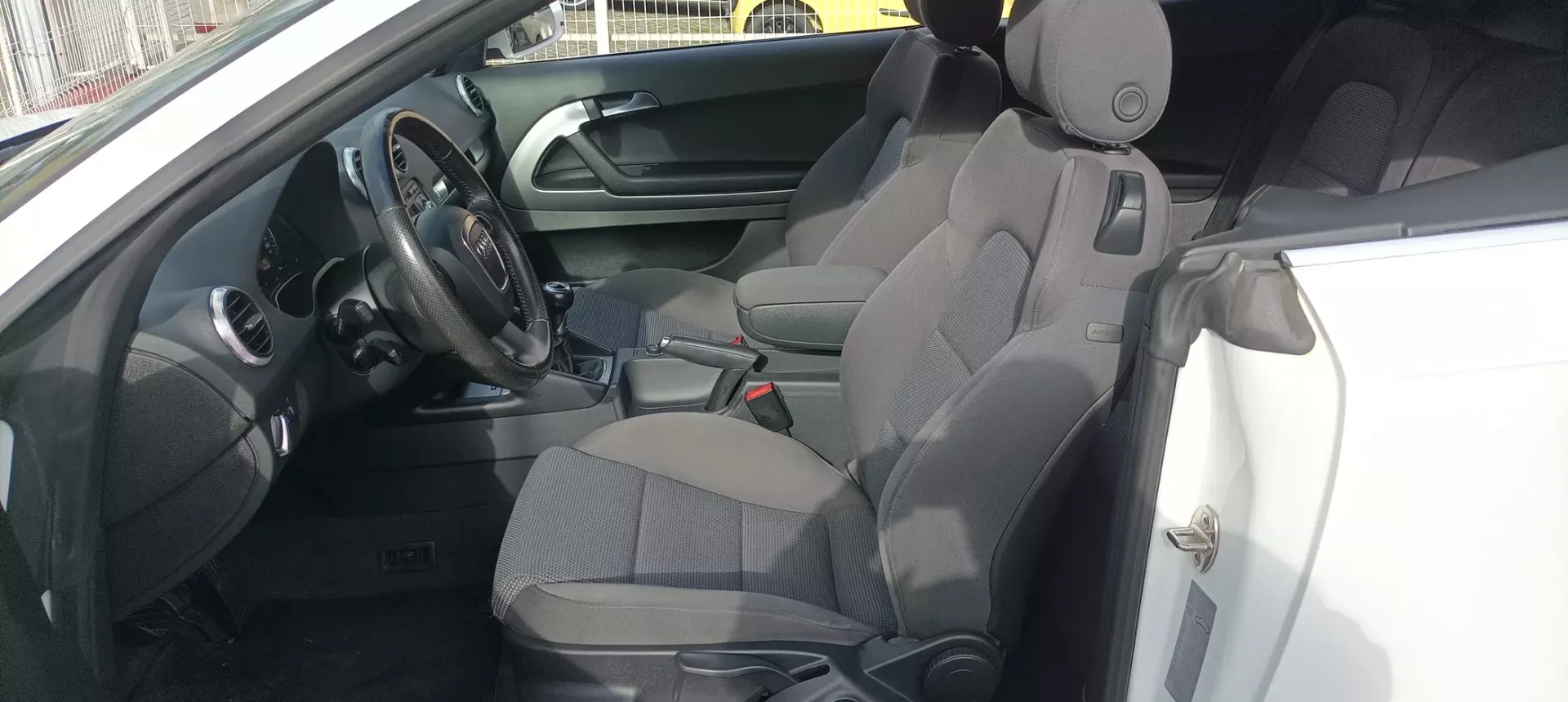 Audi A3 Cabrio 2.0 TDi S-Line 9