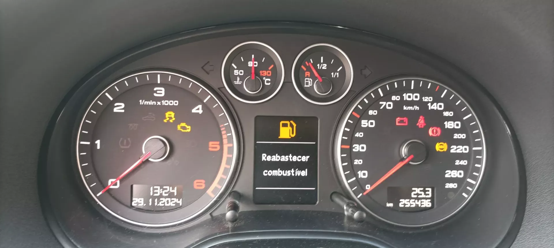 Audi A3 Cabrio 2.0 TDi S-Line 13