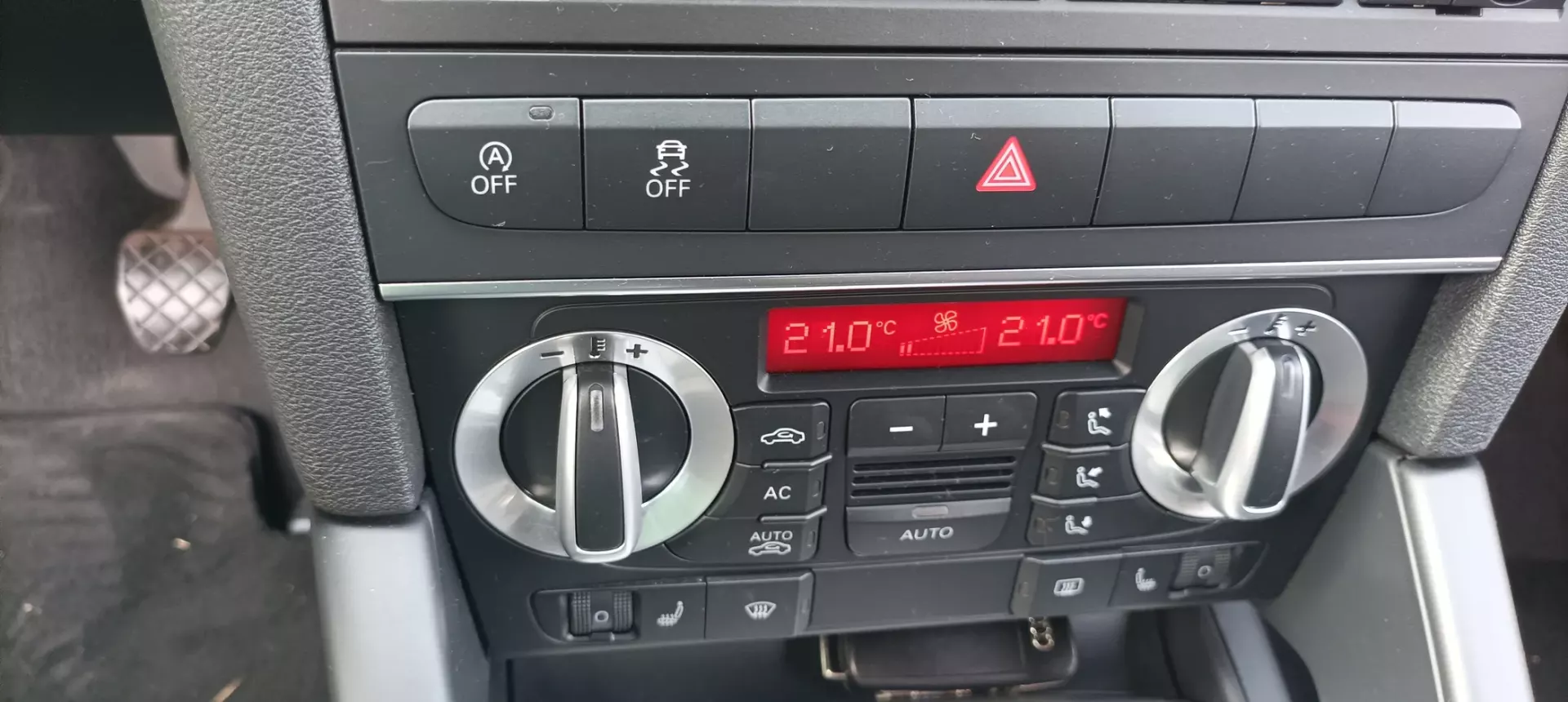 Audi A3 Cabrio 2.0 TDi S-Line 15