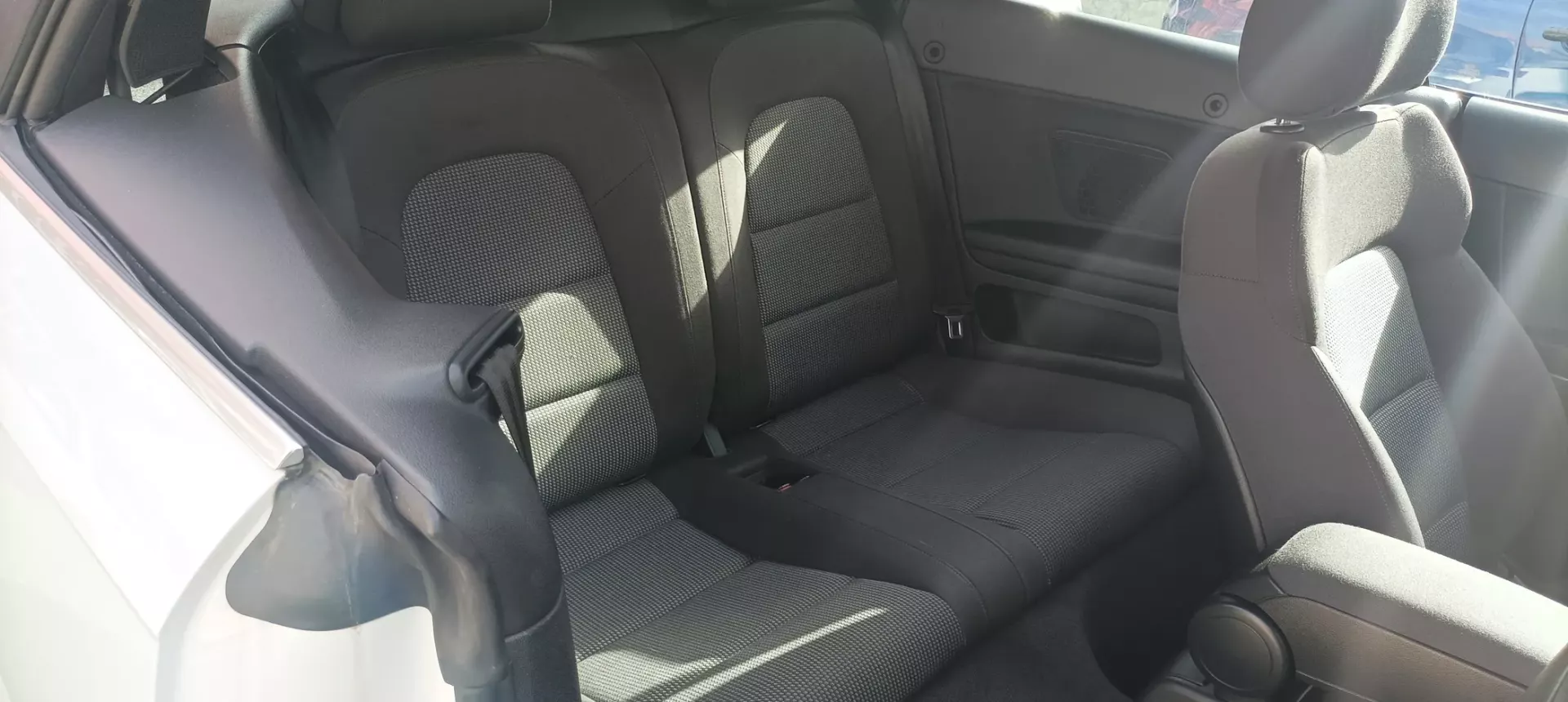 Audi A3 Cabrio 2.0 TDi S-Line 23