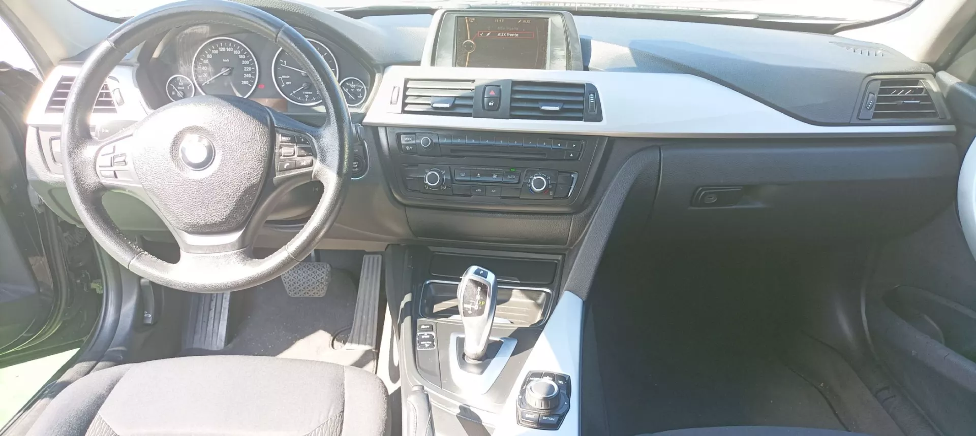 BMW 318 d Auto Line Sport (2012-2015) 14