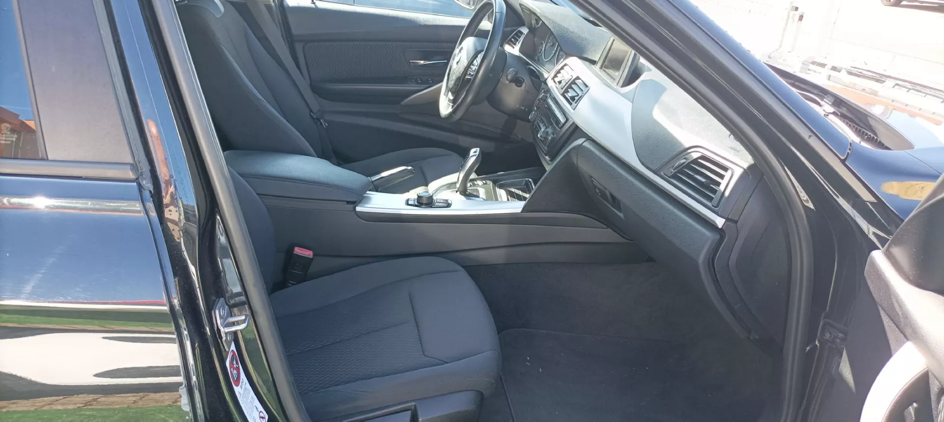 BMW 318 d Auto Line Sport (2012-2015) 22