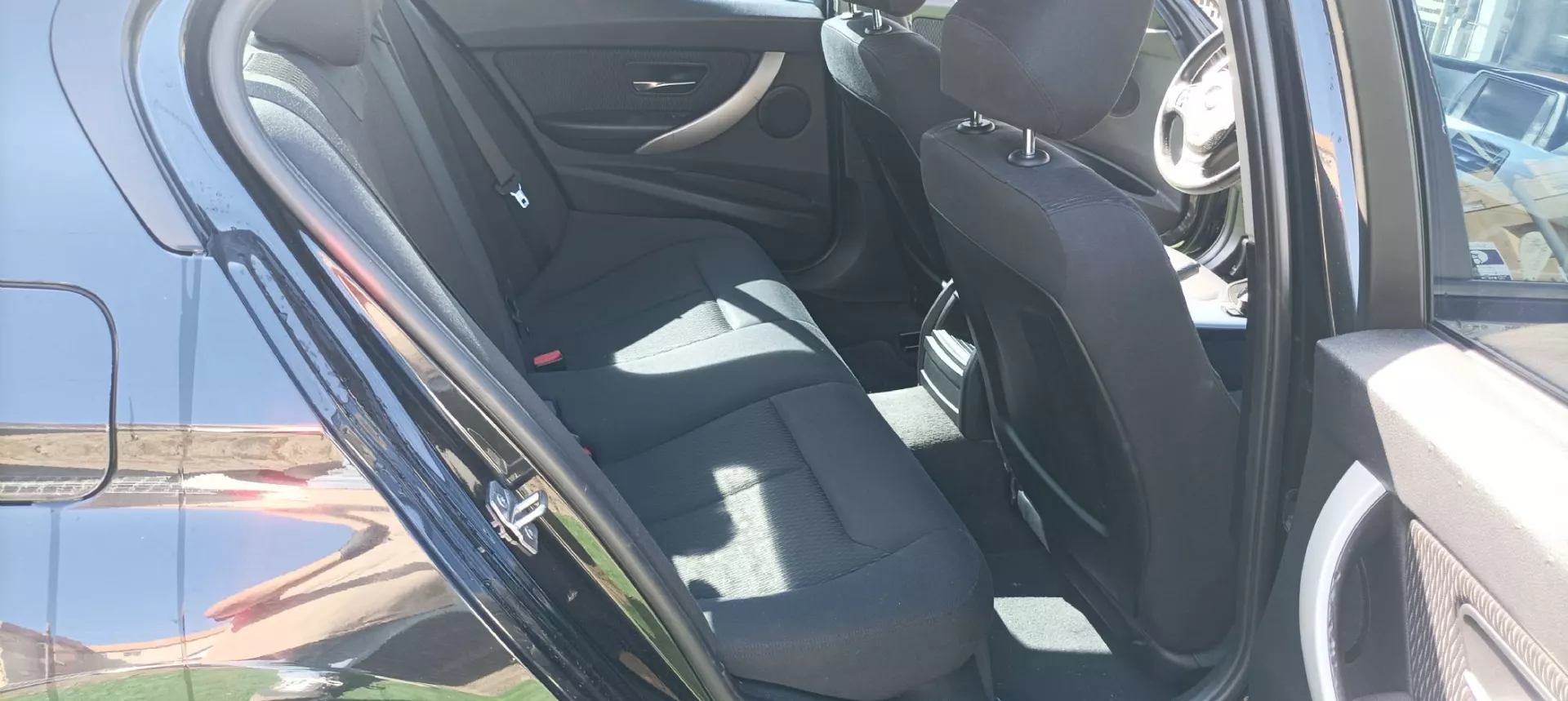 BMW 318 d Auto Line Sport (2012-2015) 23