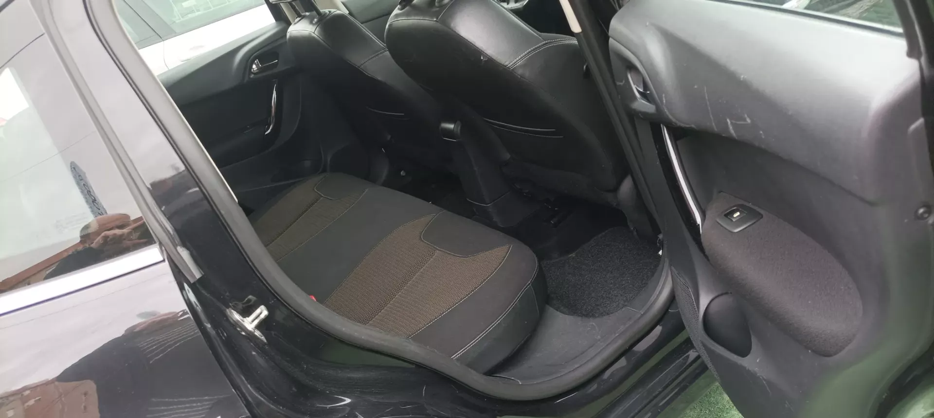 Citroën C3 1.6 HDi Airdream Exclusive 24