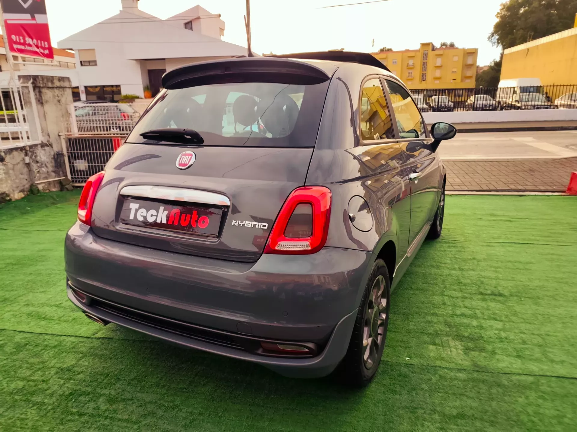 Fiat 500 1.0 Hybrid Connect 9