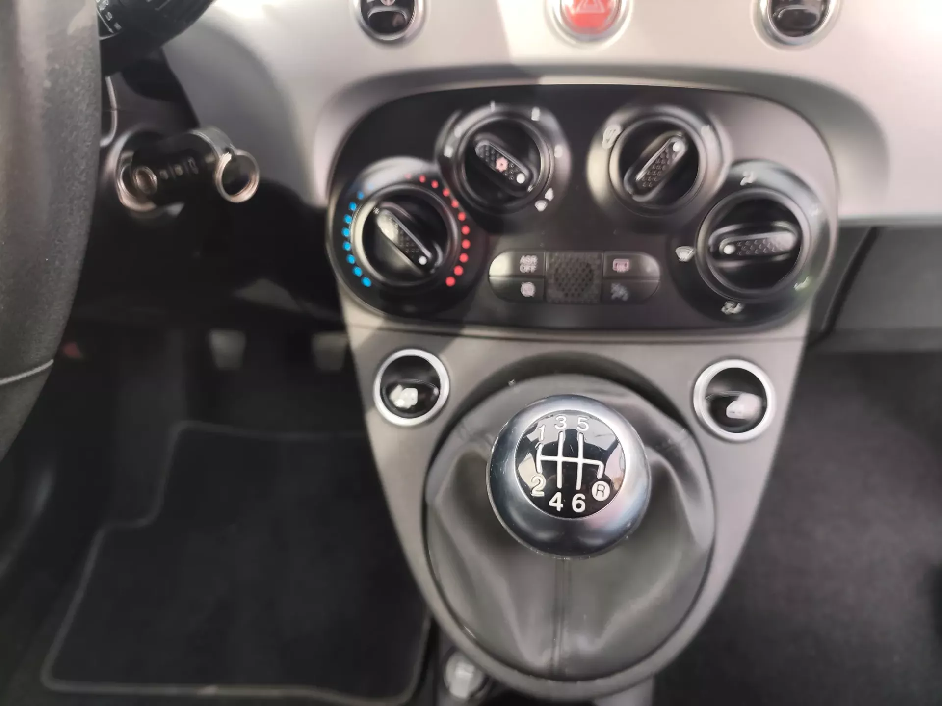 Fiat 500C 1.0 HYBRID CONNECT 25