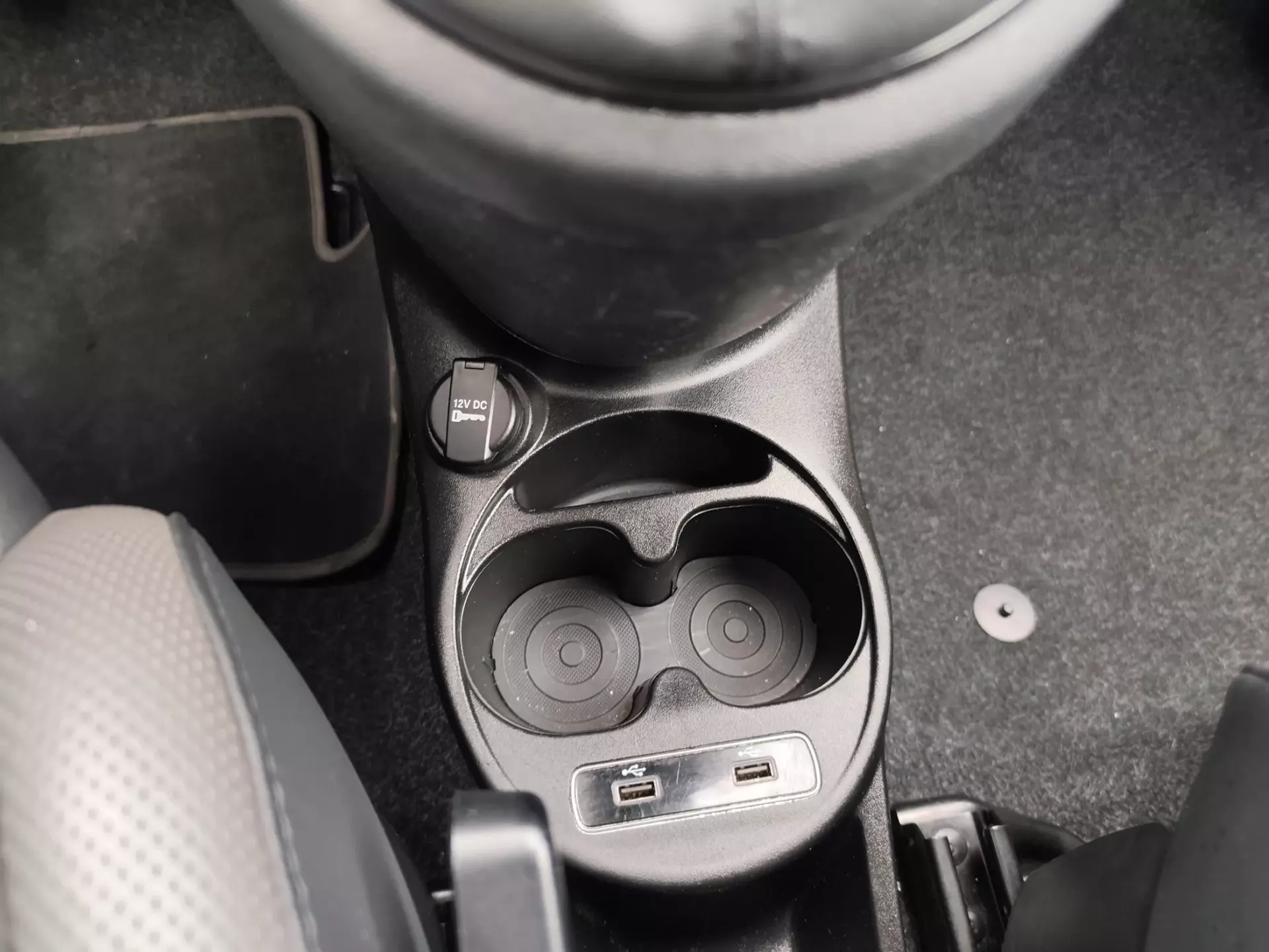 Fiat 500C 1.0 HYBRID CONNECT 37