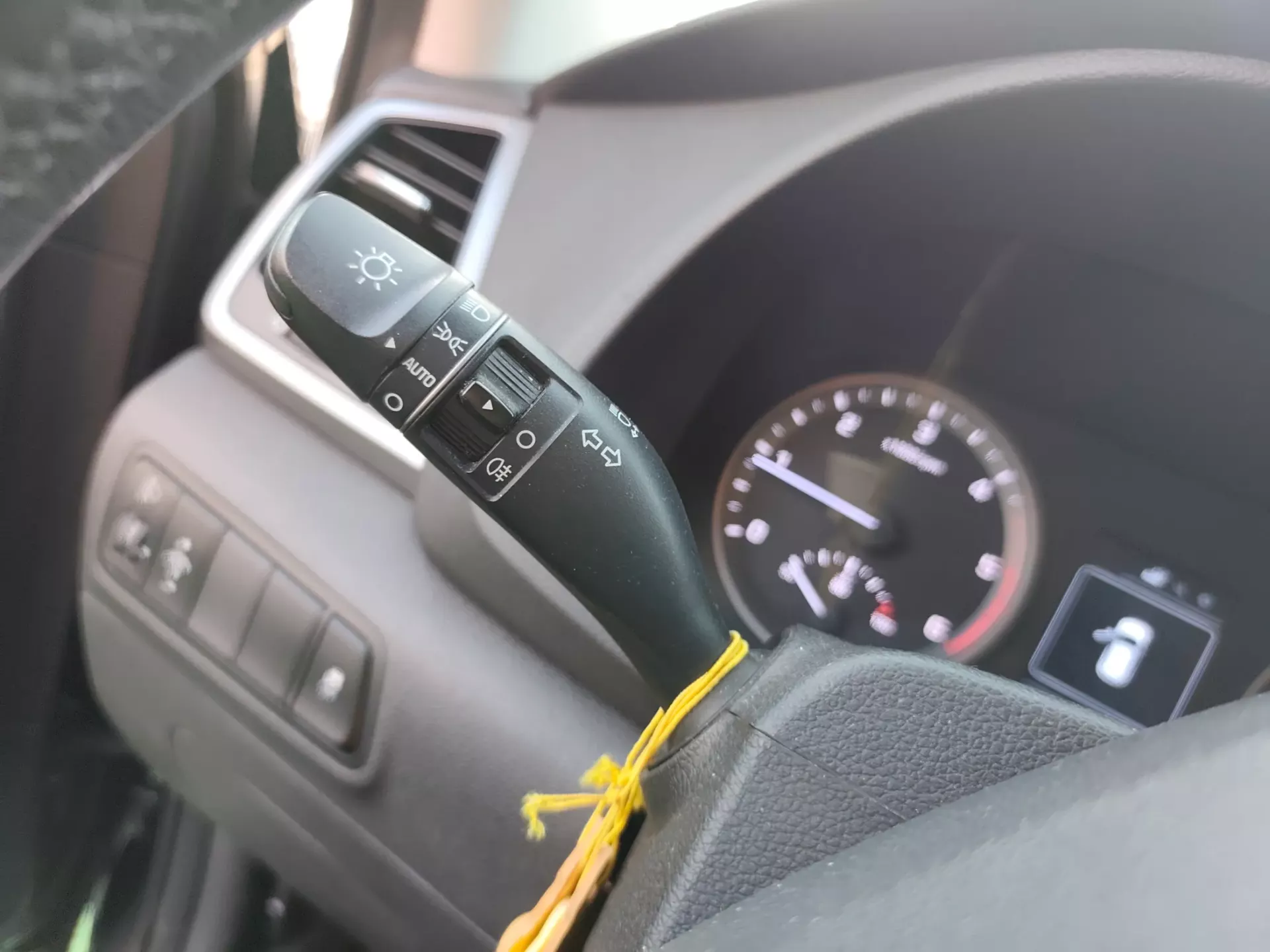 Hyundai Tucson 1.7 CRDi Creative (2015-2016) 17