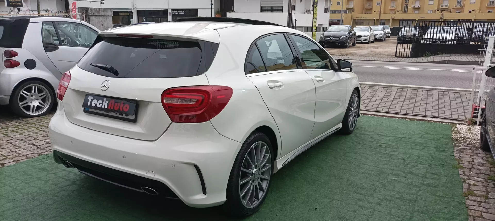 Mercedes-Benz A 180 AMG 10