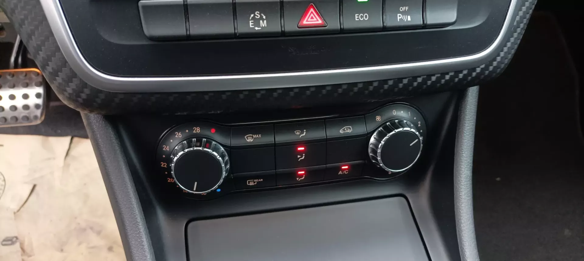 Mercedes-Benz A 180 AMG 27