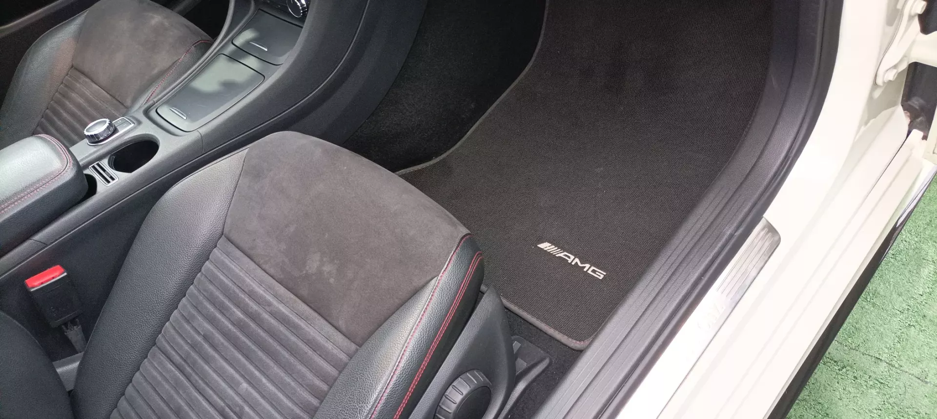 Mercedes-Benz A 180 AMG 40