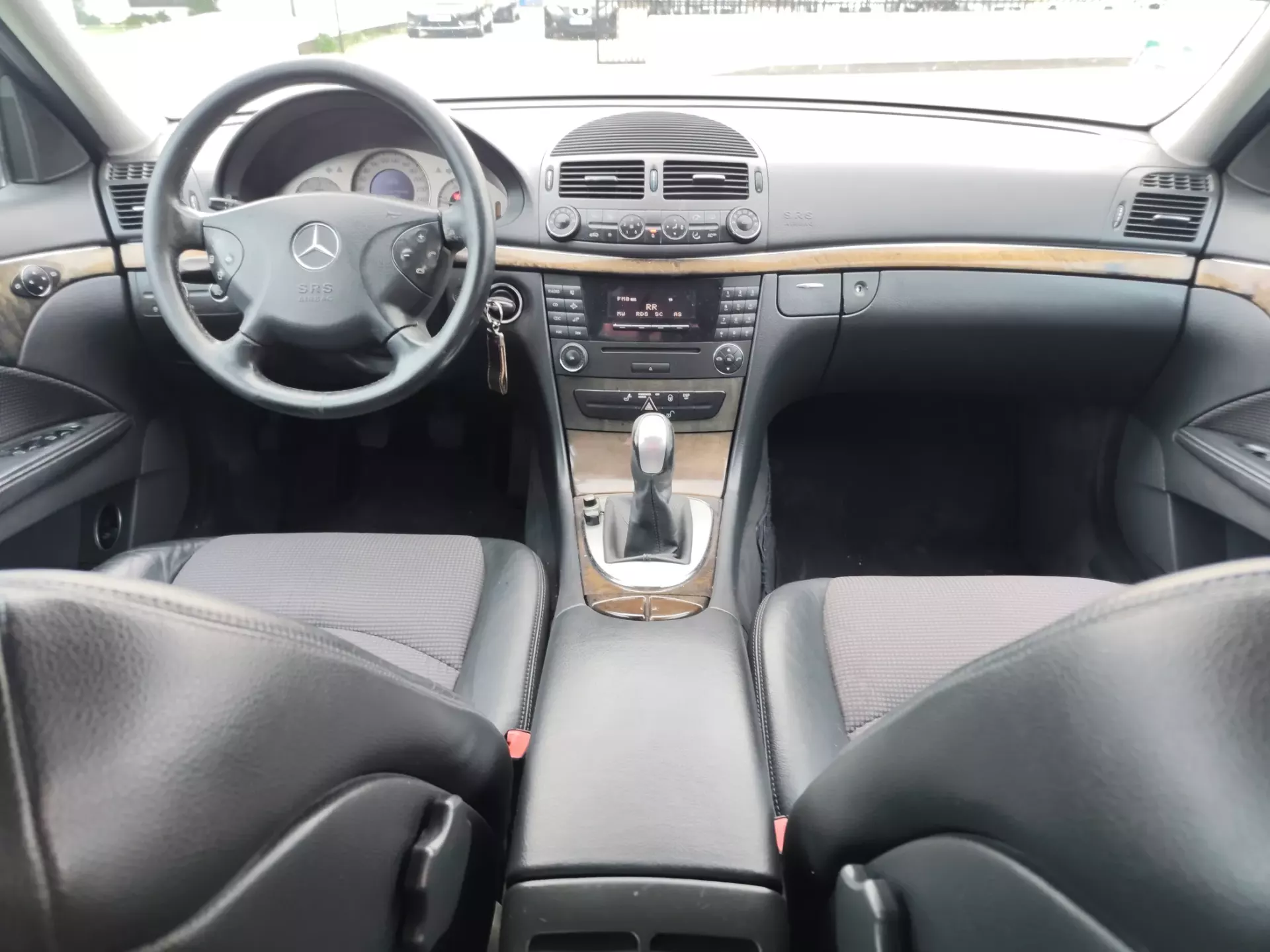 Mercedes-Benz E 220 CDi Avantgard 22