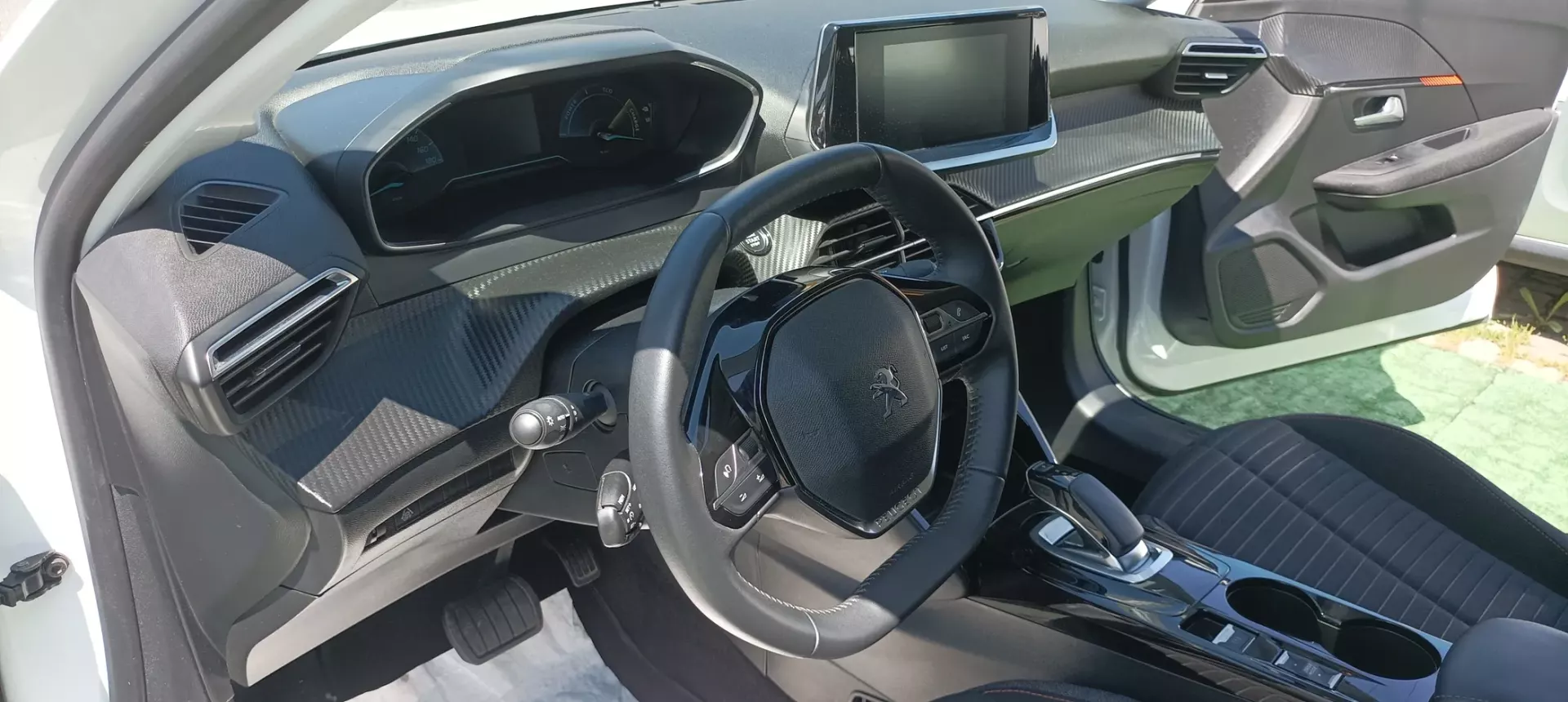 Peugeot e-208 50 KWh Active Pack 10