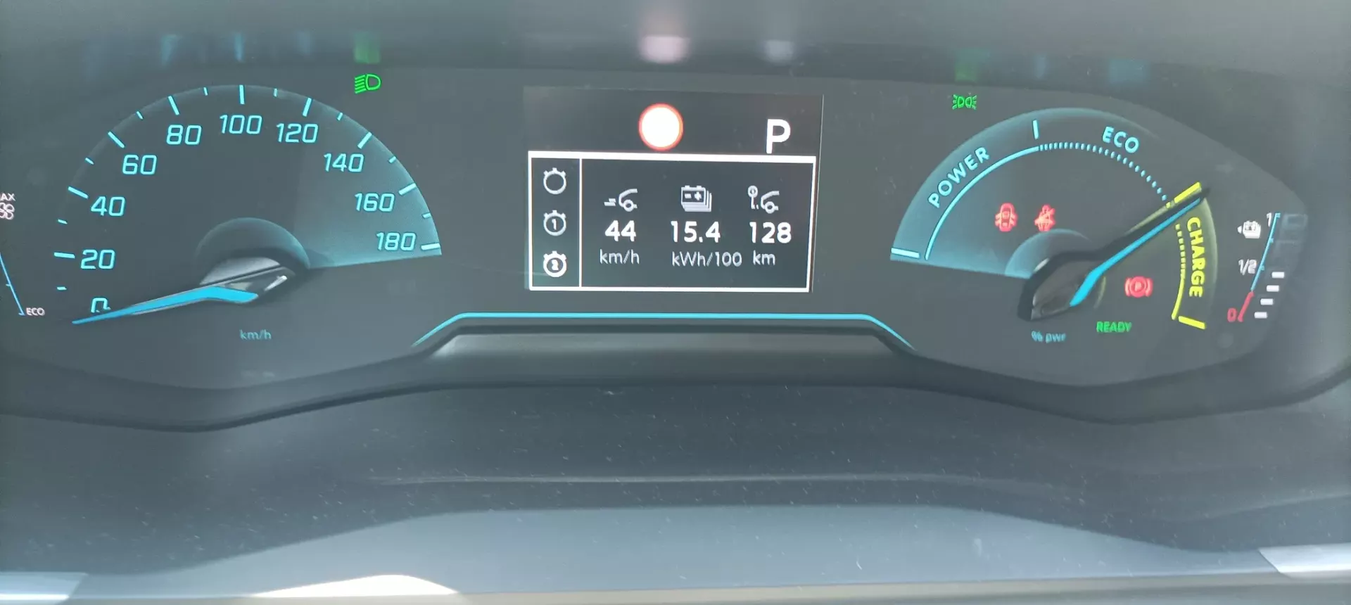 Peugeot e-208 50 KWh Active Pack 14