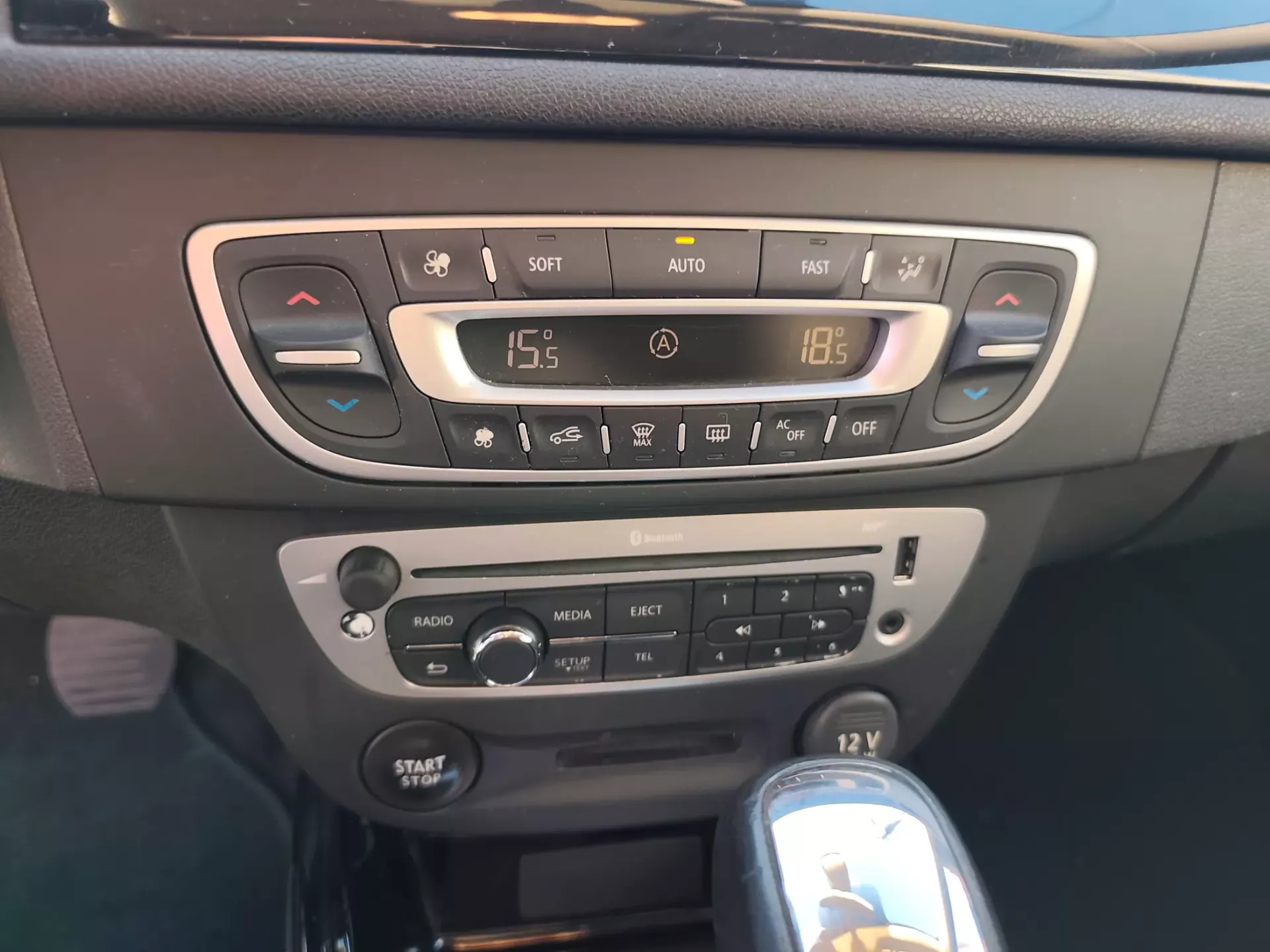 Renault Mégane Coupe 1.5 dCi Bose Edition EDC 21