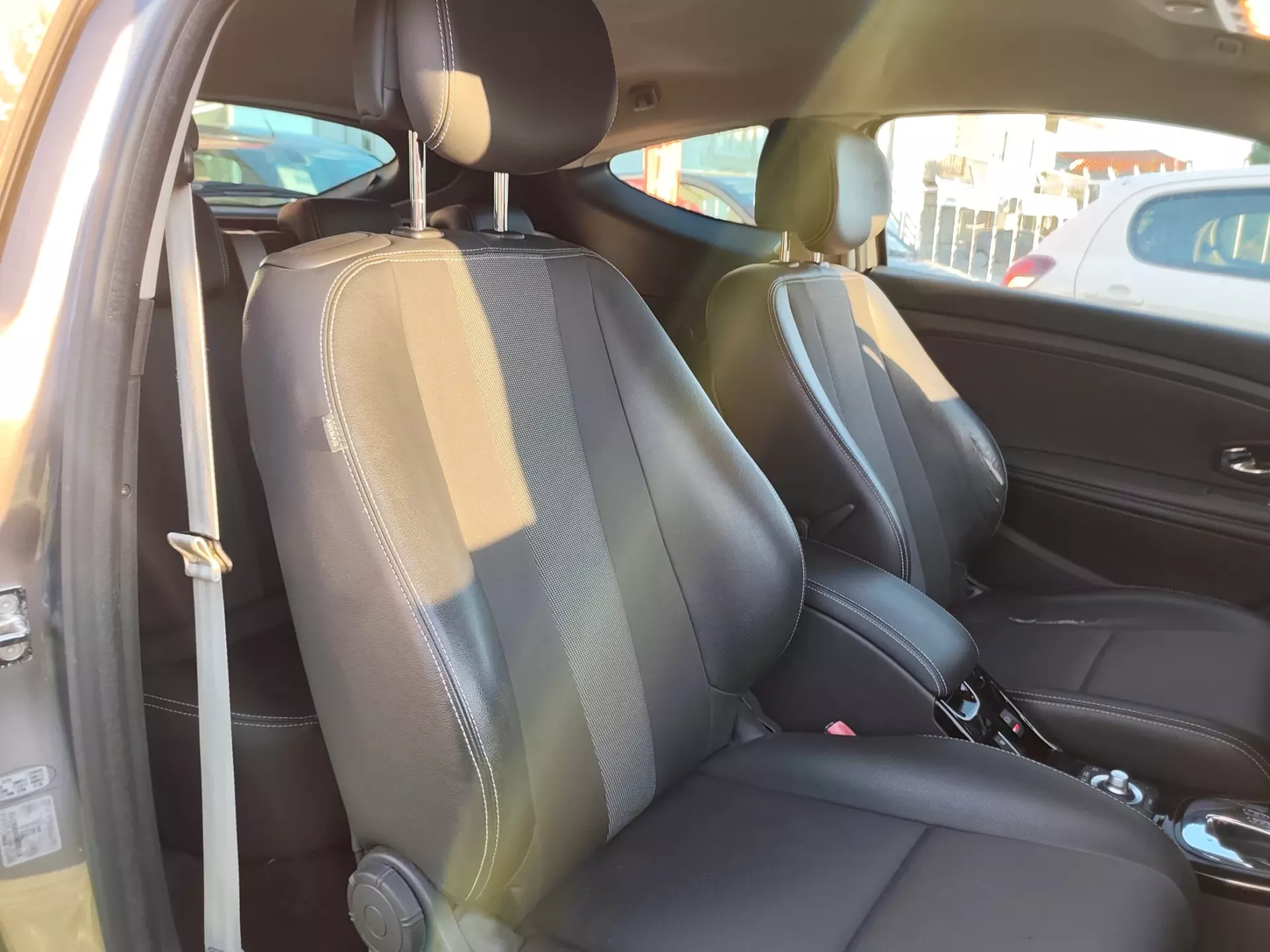 Renault Mégane Coupe 1.5 dCi Bose Edition EDC 34