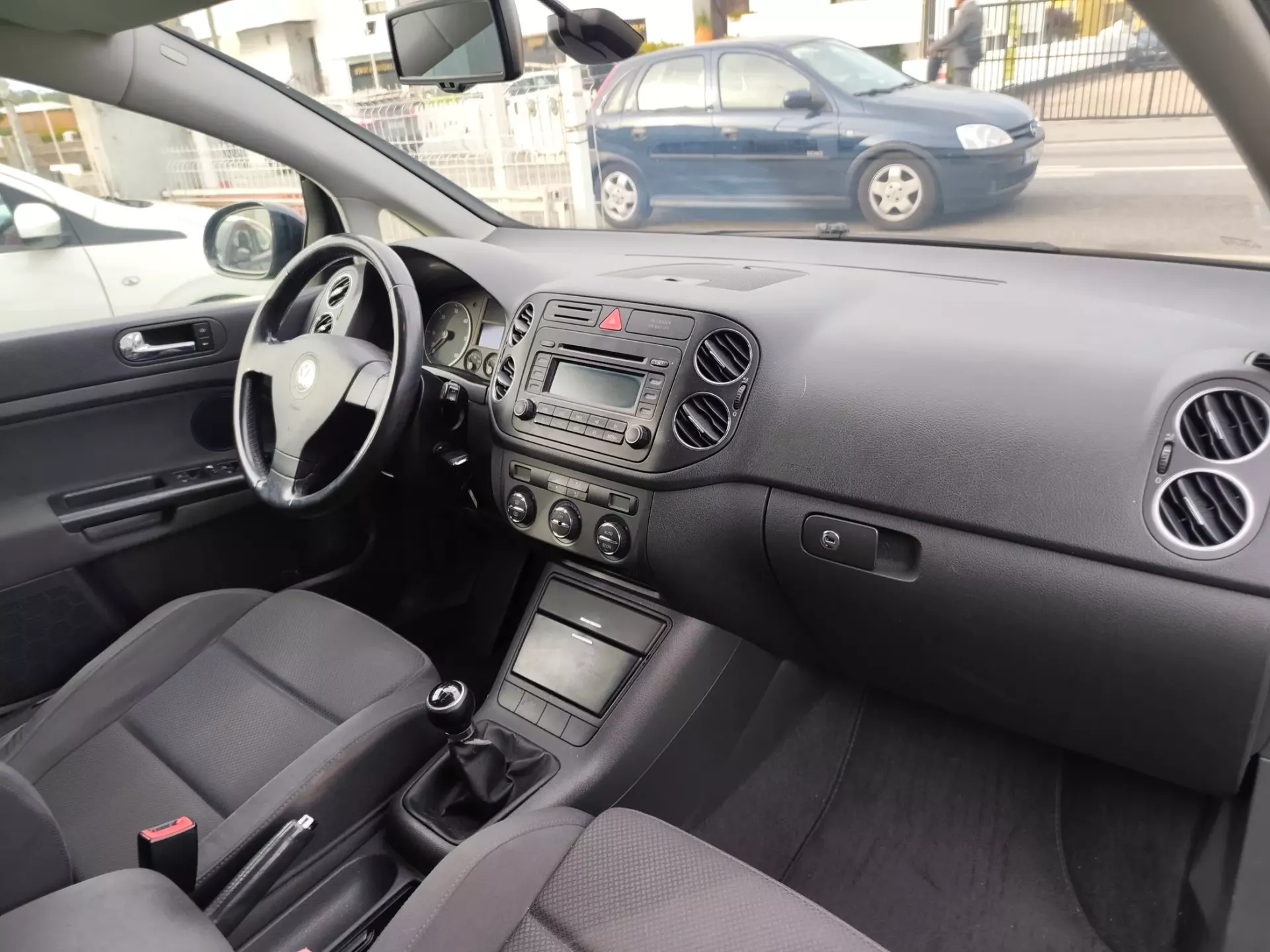 Volkswagen Golf Plus 2.0 TDi Confortline (2005-2009) 32