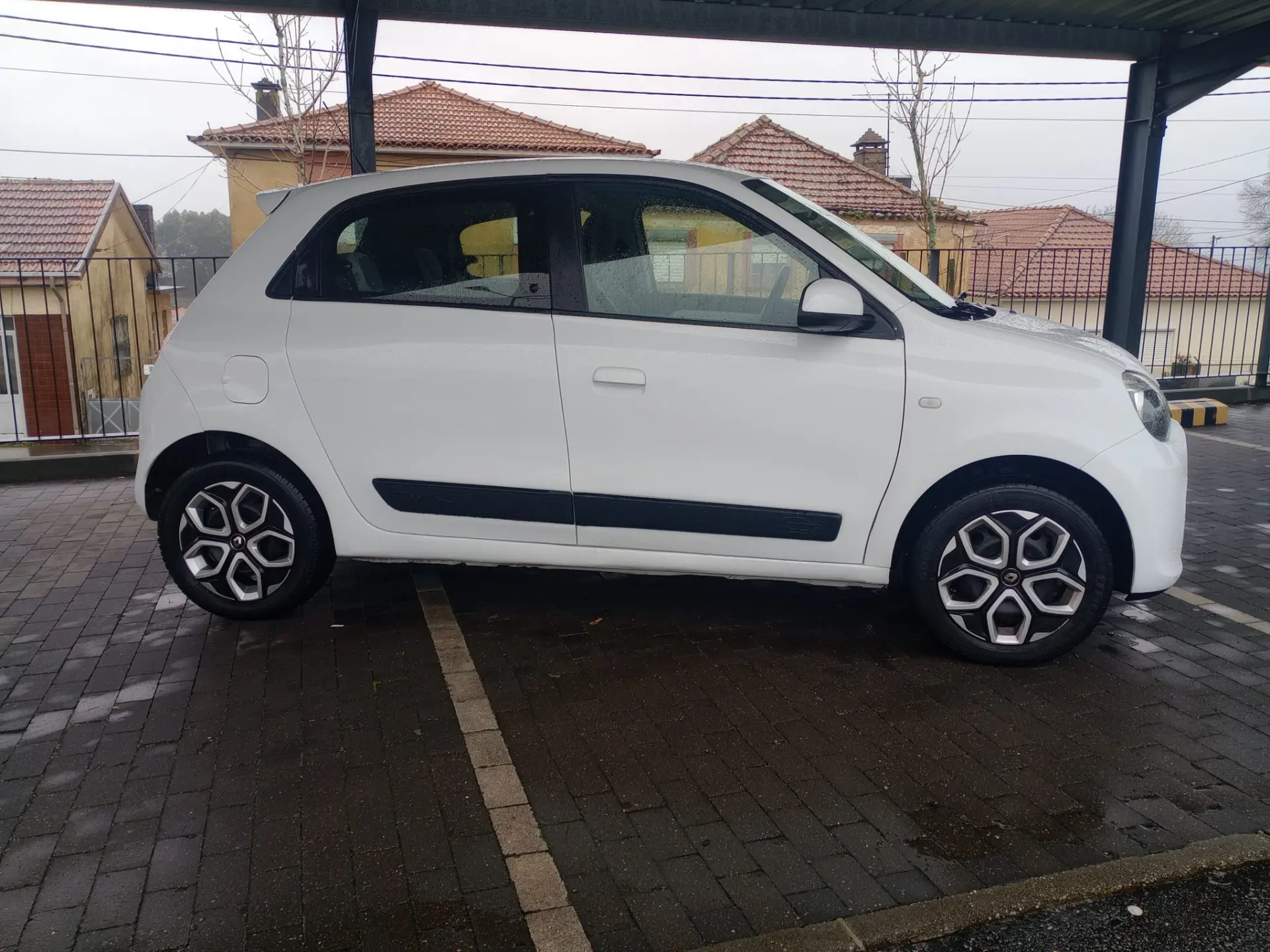 Renault Twingo SCe 70 S&S LIMITED 2018 3