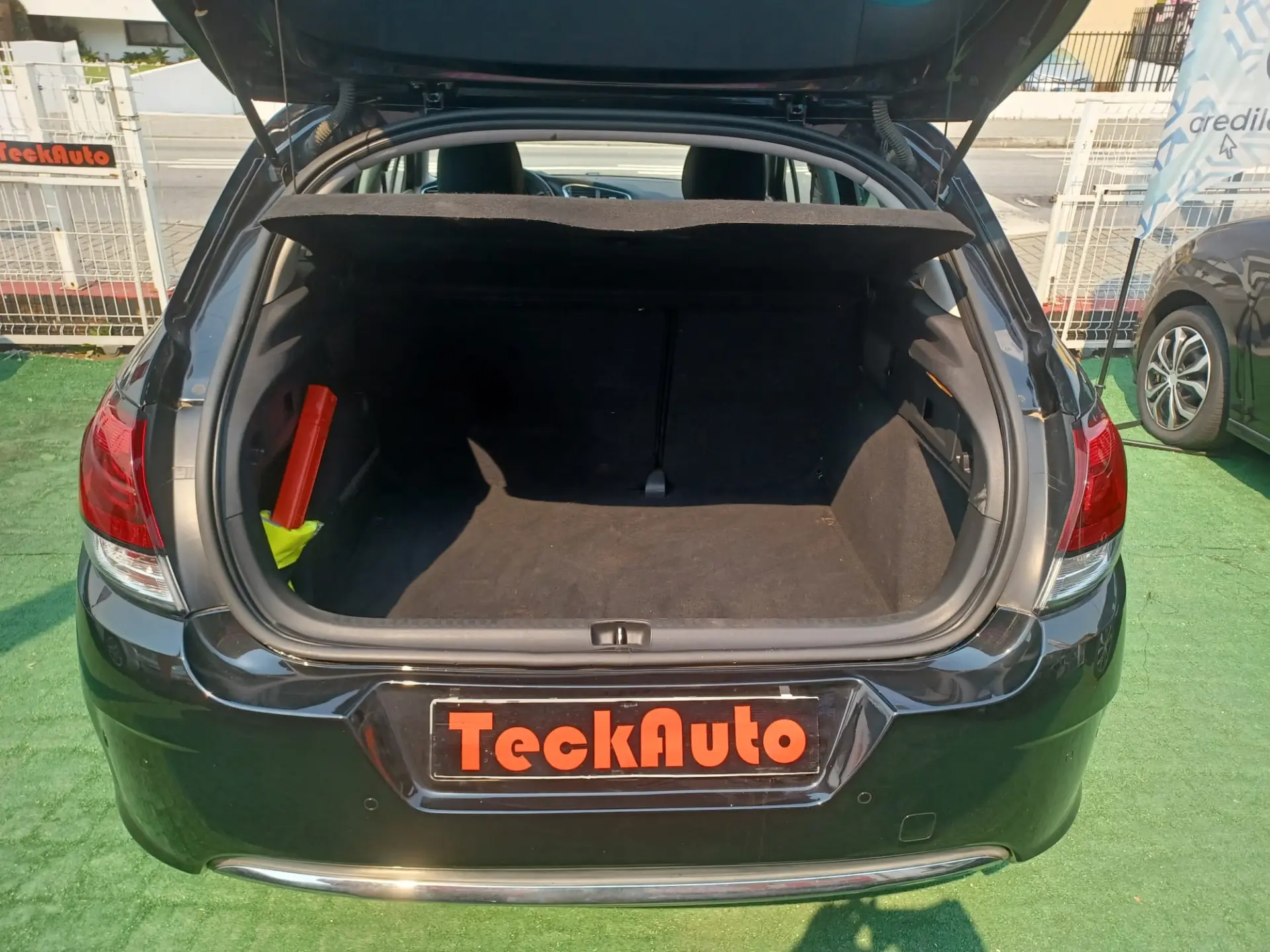Citroen C4 1.6 BlueHDi Feel 8