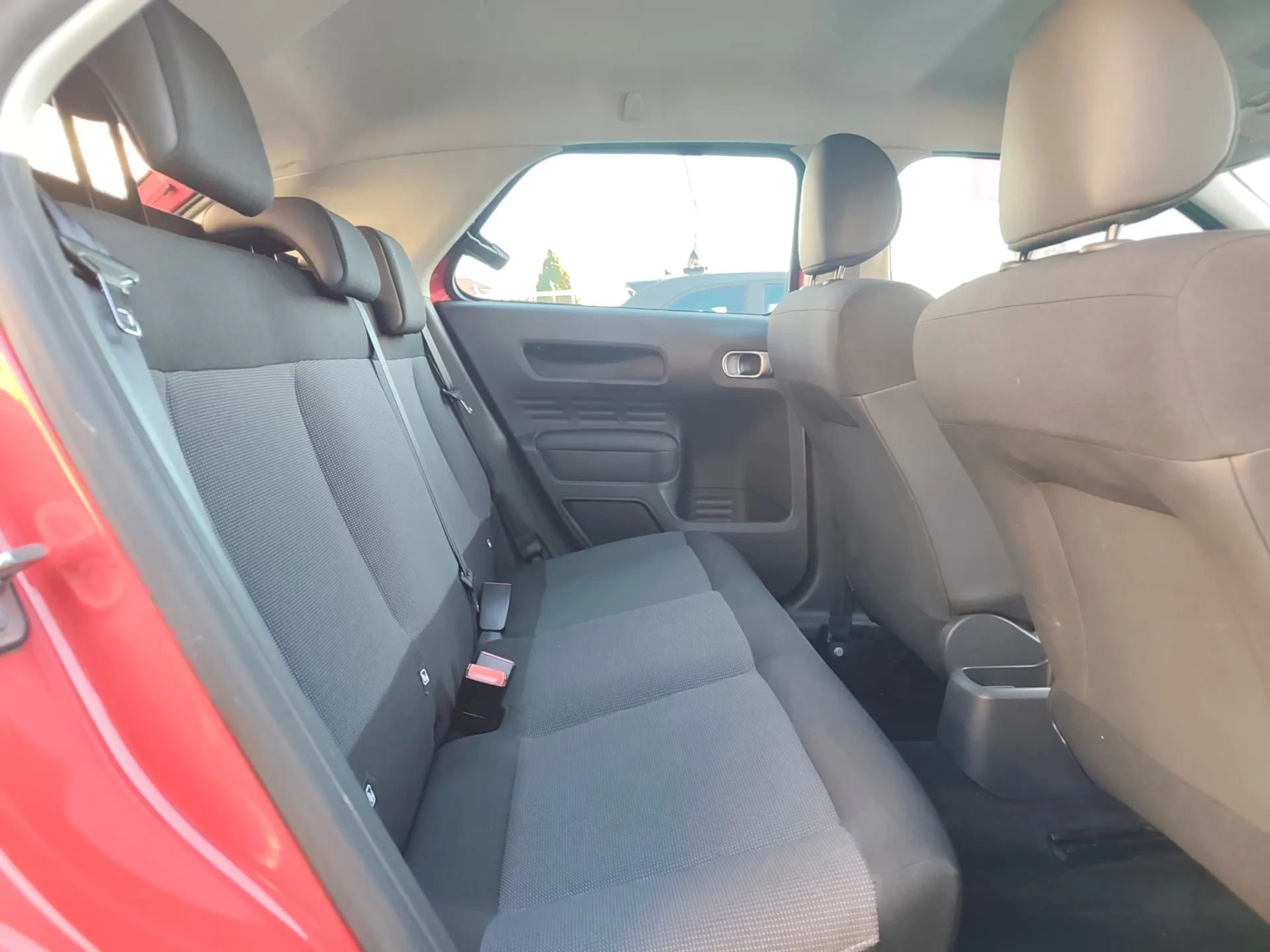 Citroën C4 Cactus 1.2 PureTech Feel 26