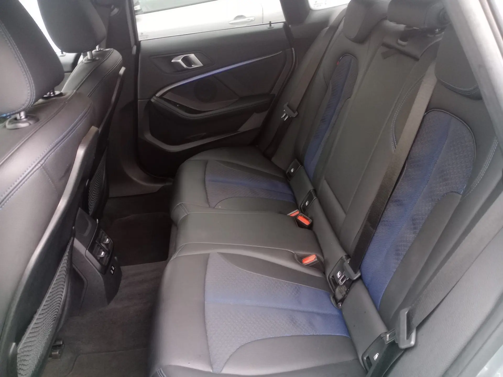 BMW 216 Gran Coupé d Pack Desportivo M 29