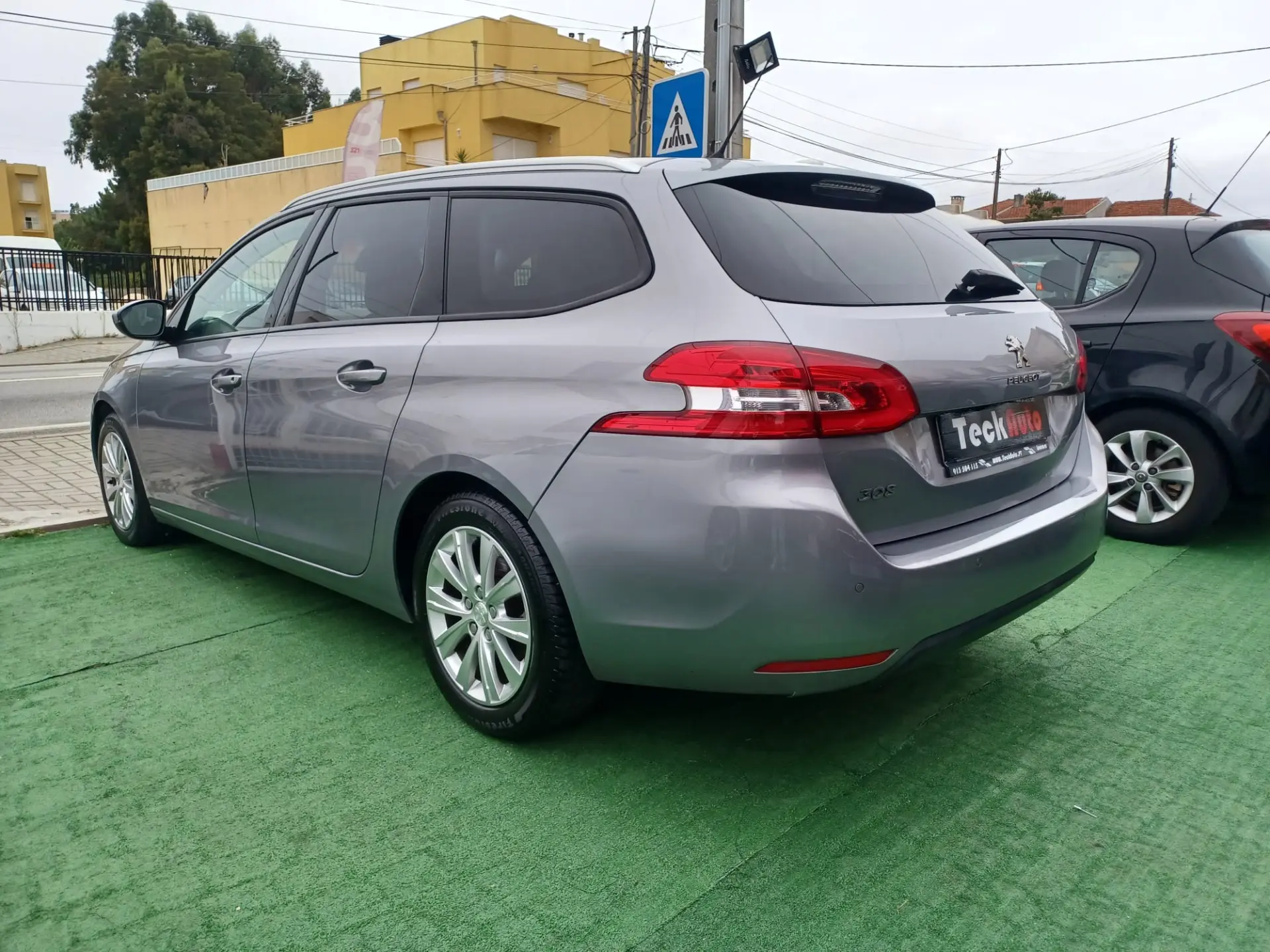 Peugeot 308 SW 1.5 BlueHDi Style 6