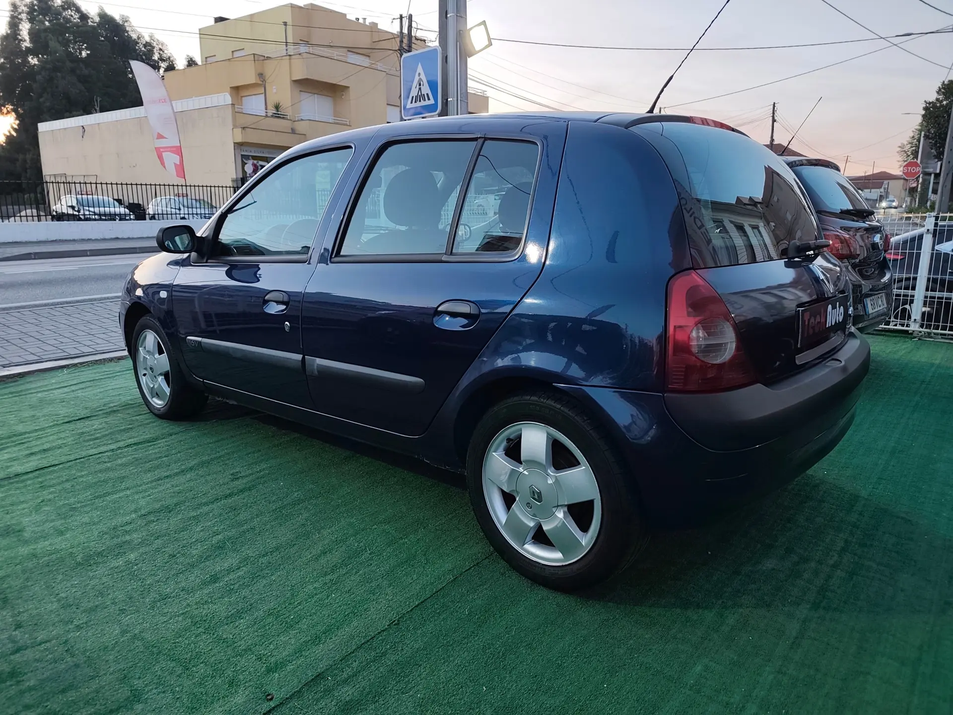 Renault Clio 1.2 16V Dynamique 6