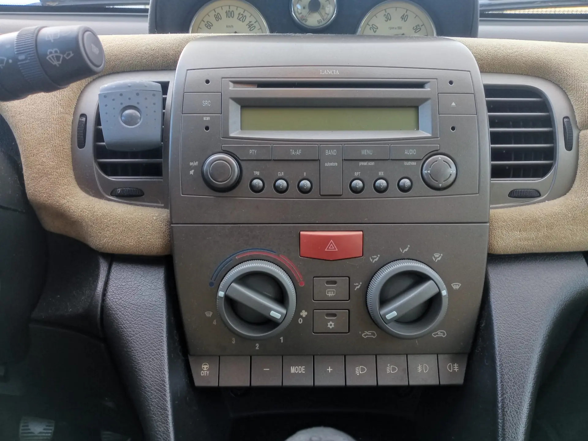 Lancia Ypsilon 1.2 16V Fashion 15