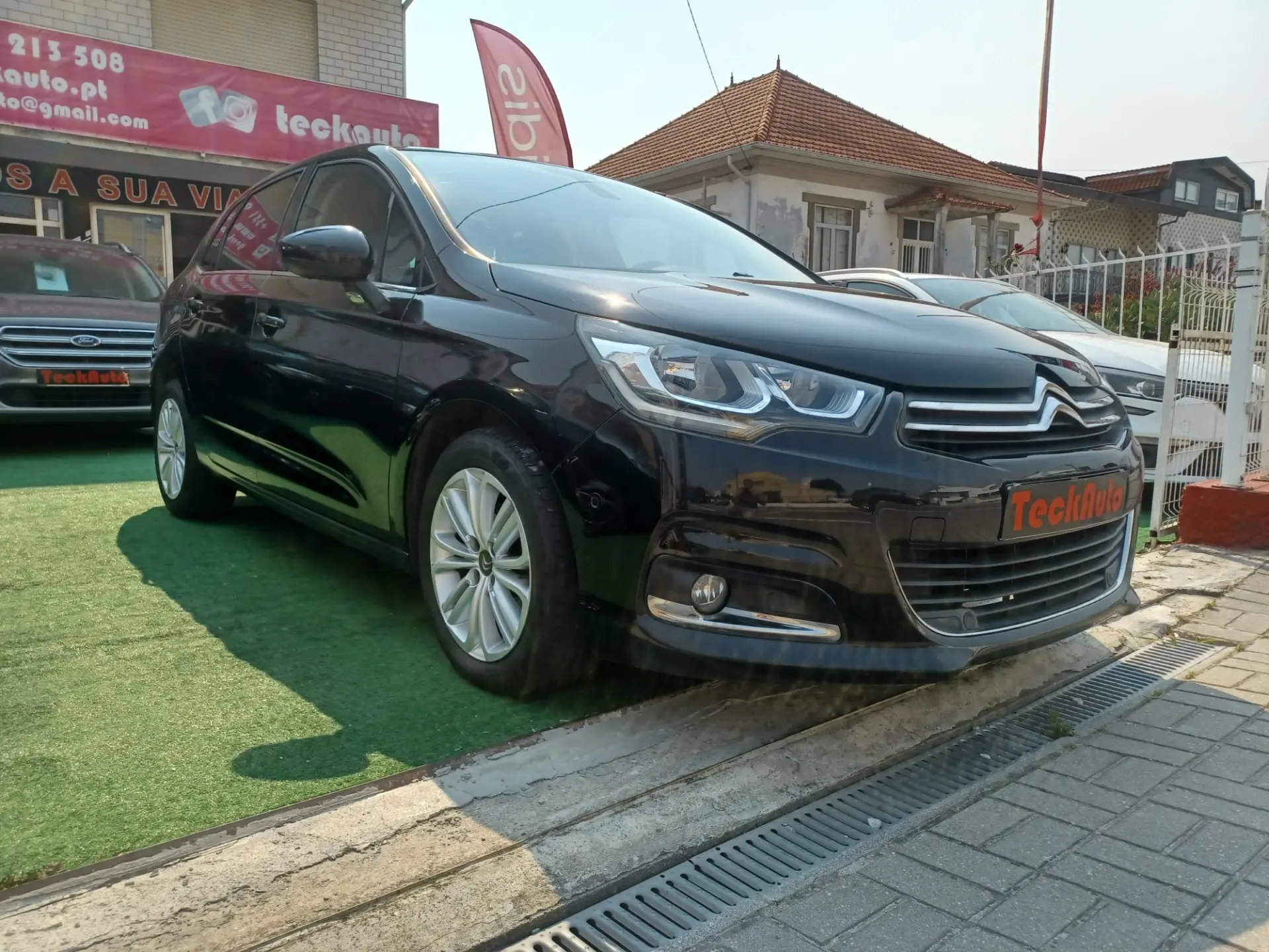 Citroen C4 1.6 BlueHDi Feel 1