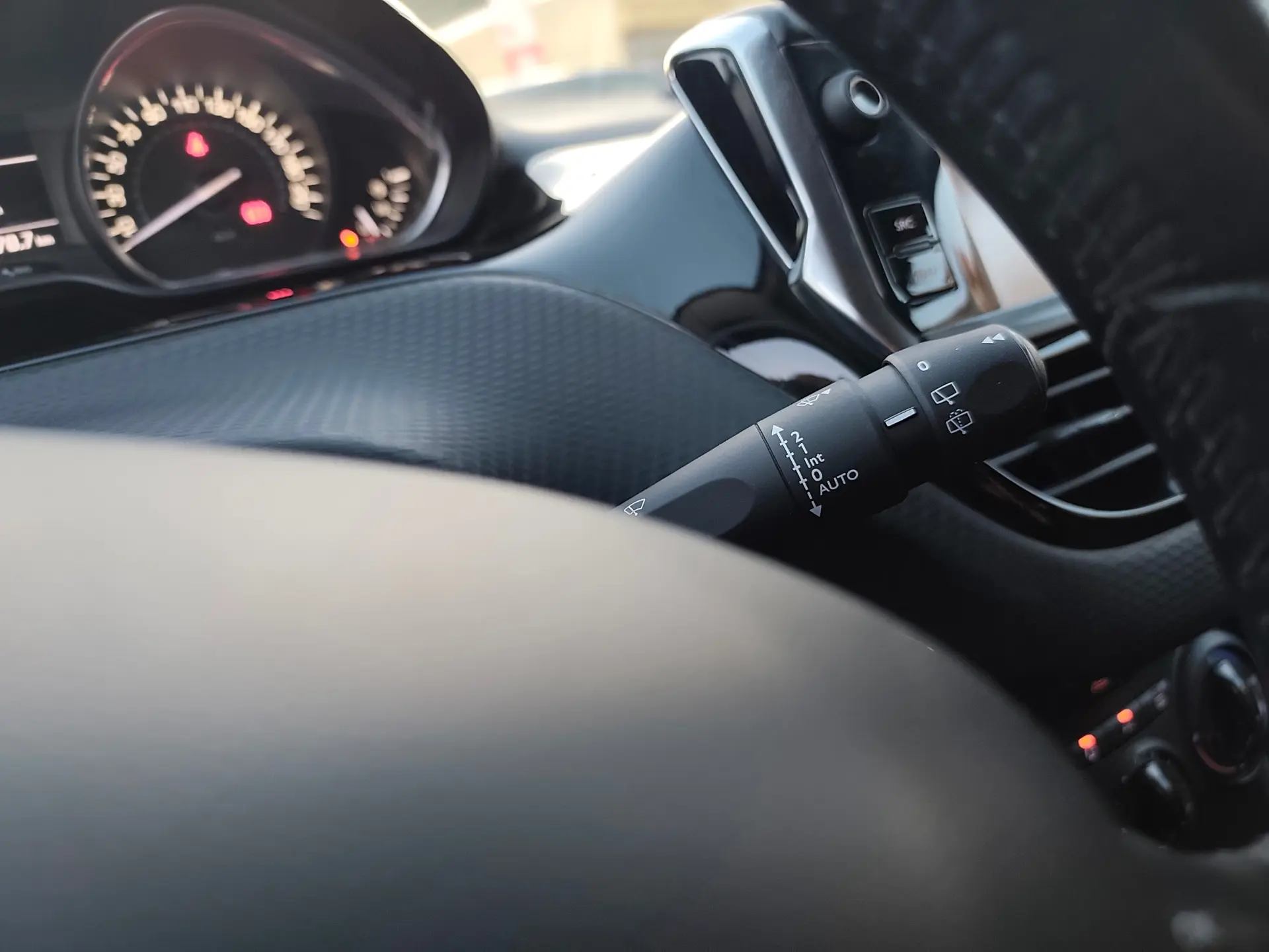 Peugeot 2008 1.2 PureTech Style 19