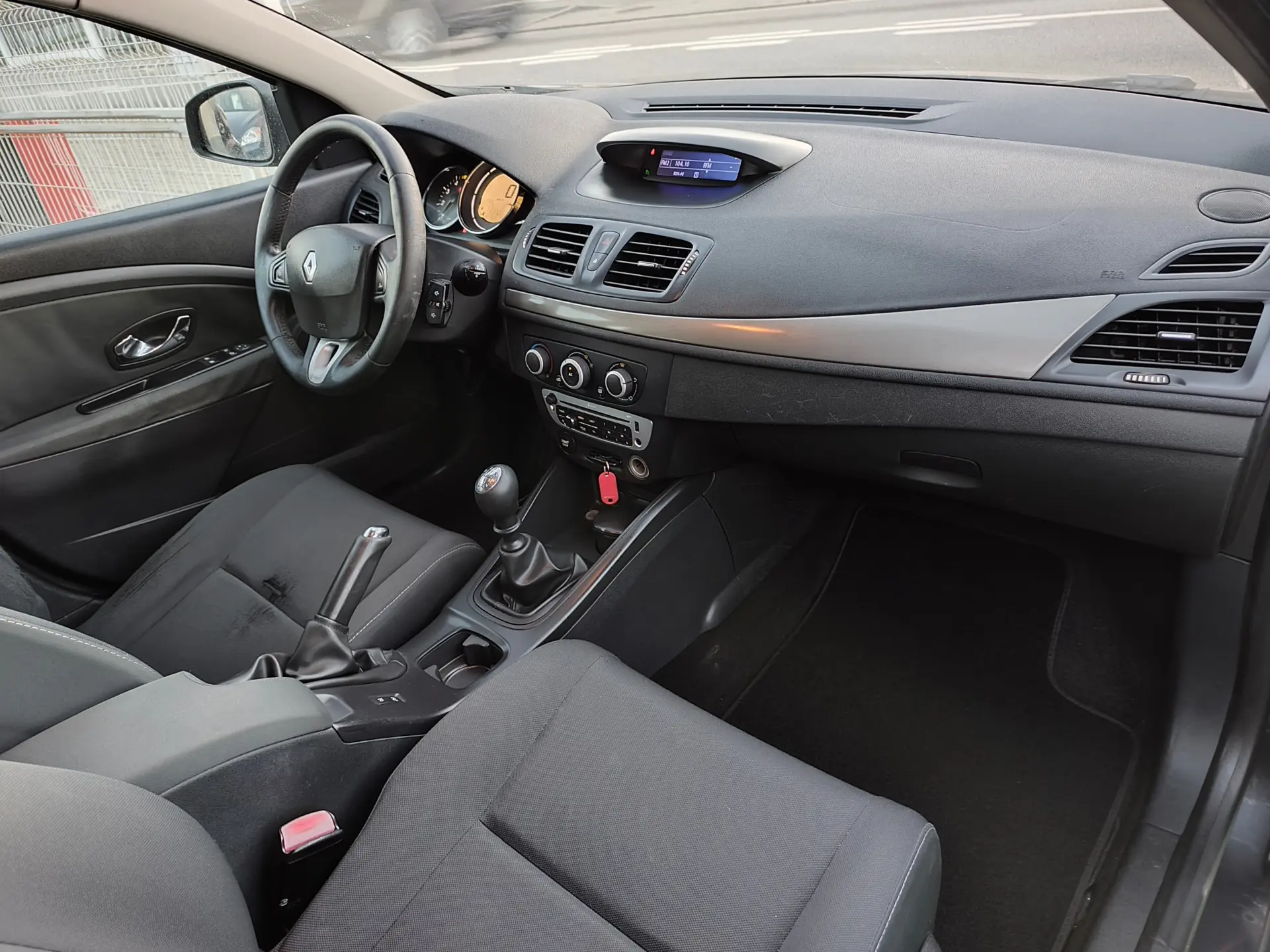 Renault Mégane Sport Tourer 1.5 dCi Dynamique S 9