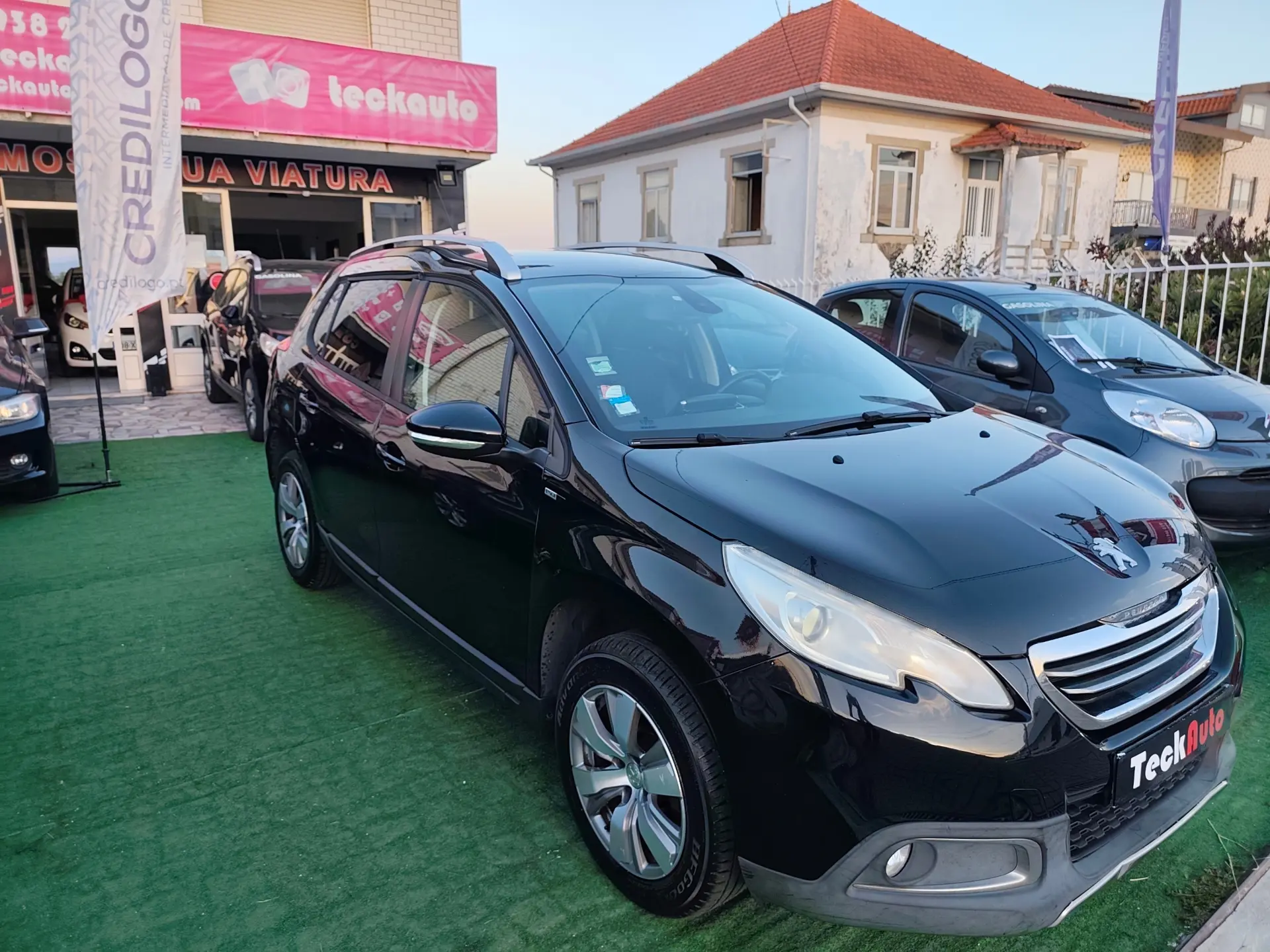 Peugeot 2008 1.2 PureTech Style 9