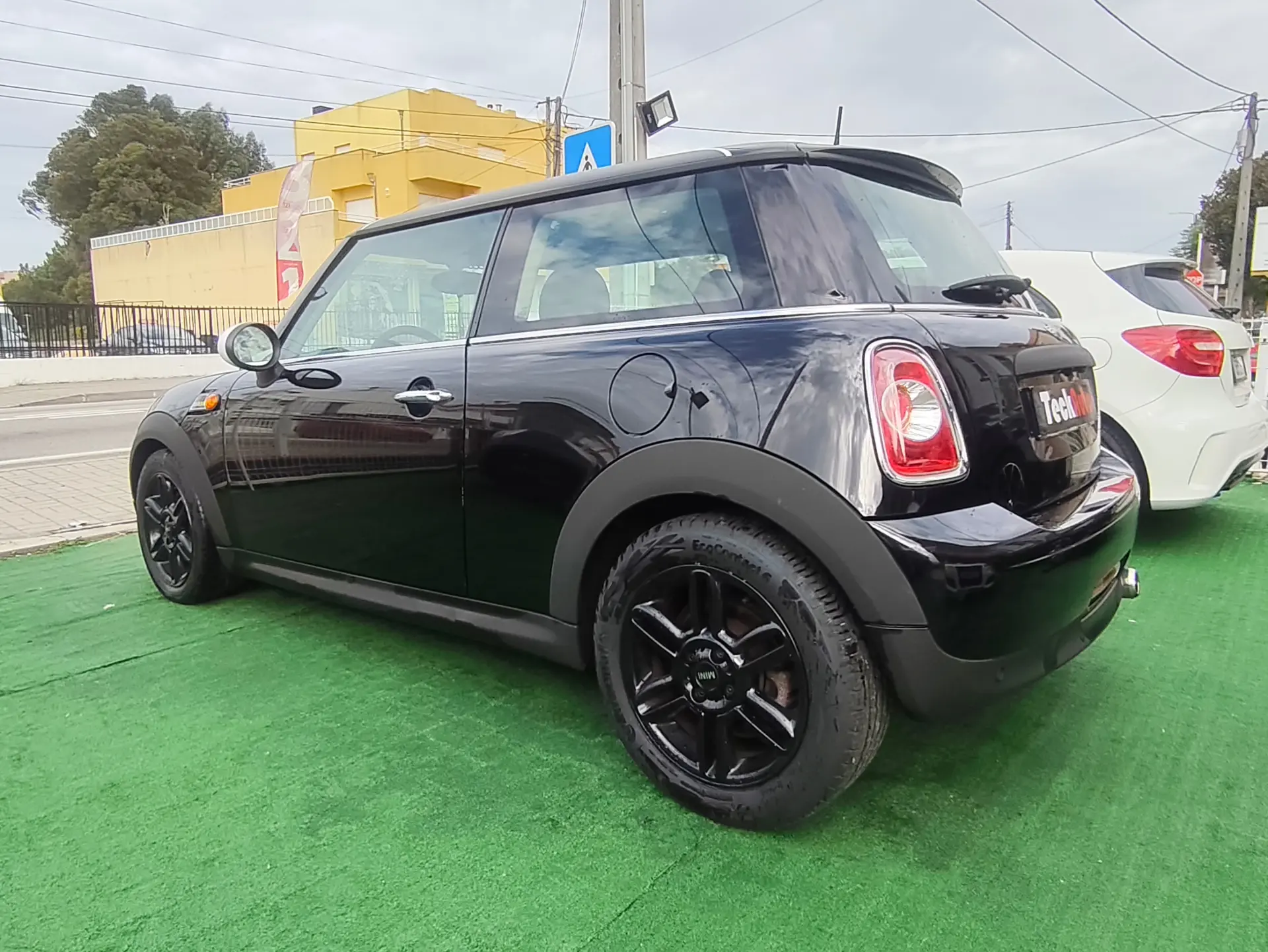 MINI 3 Portas One D 5