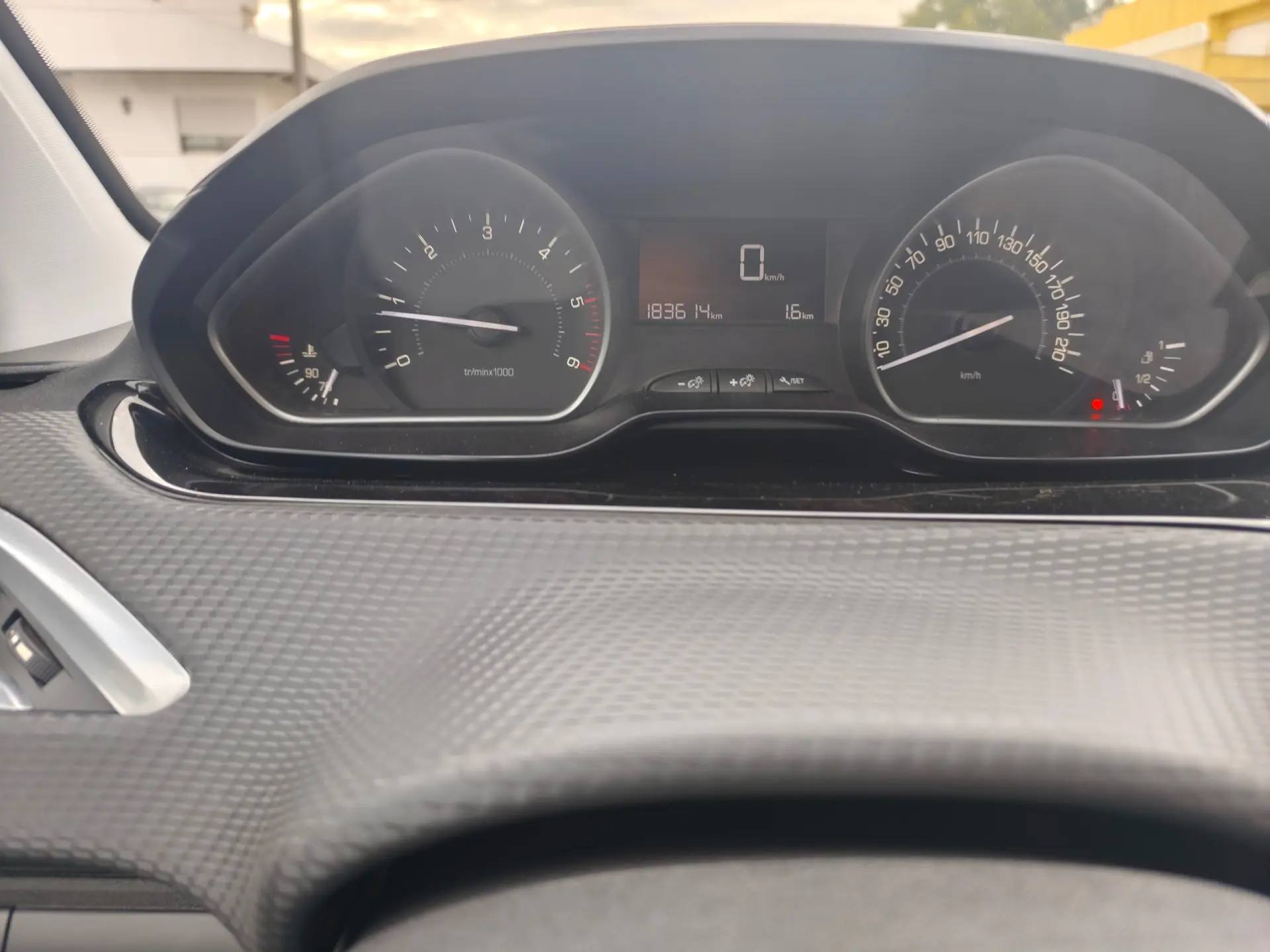 Peugeot 208 1.6 BlueHDi Style 20