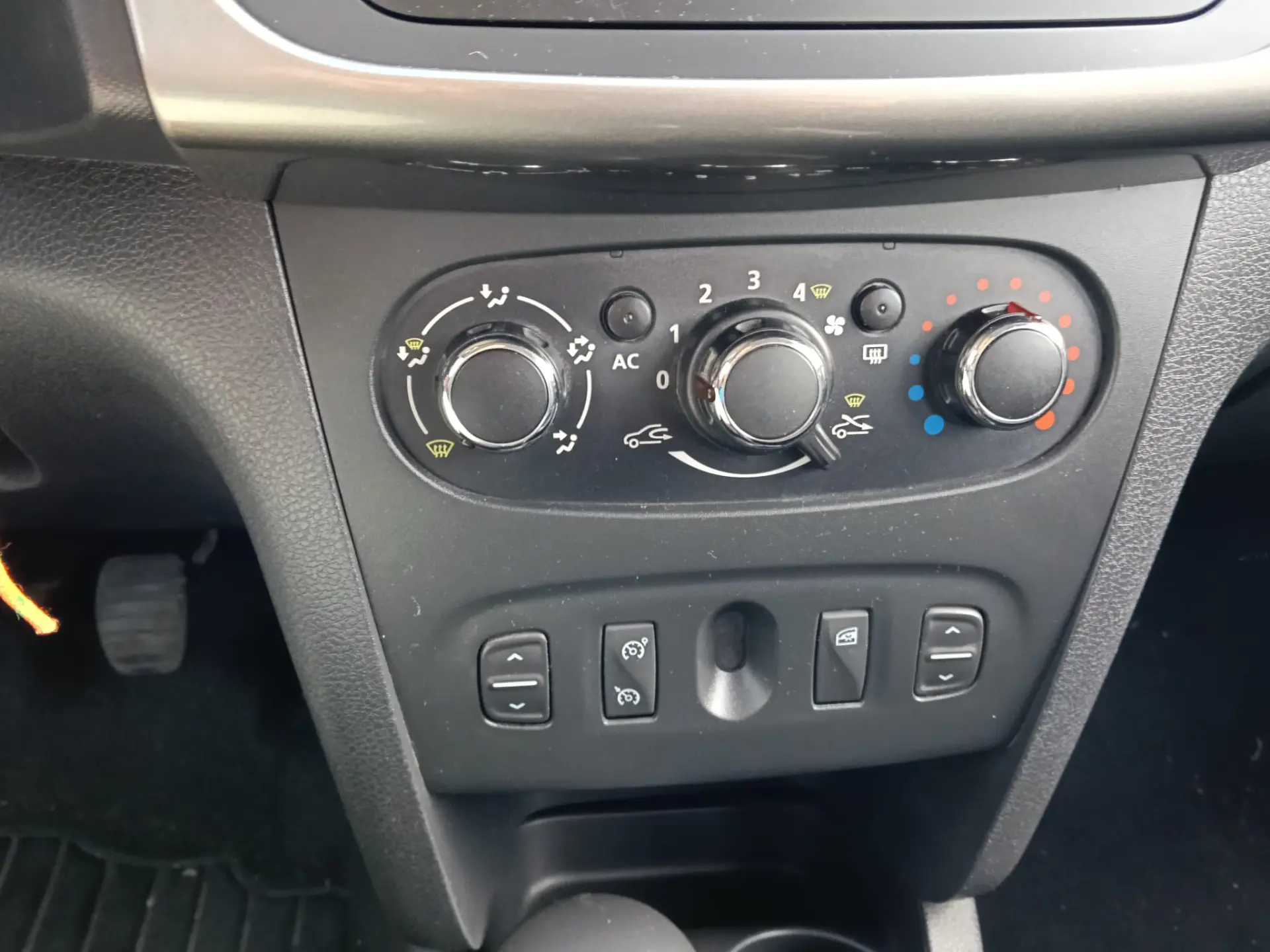 Dacia Sandero 1.5 dCi Stepway 13