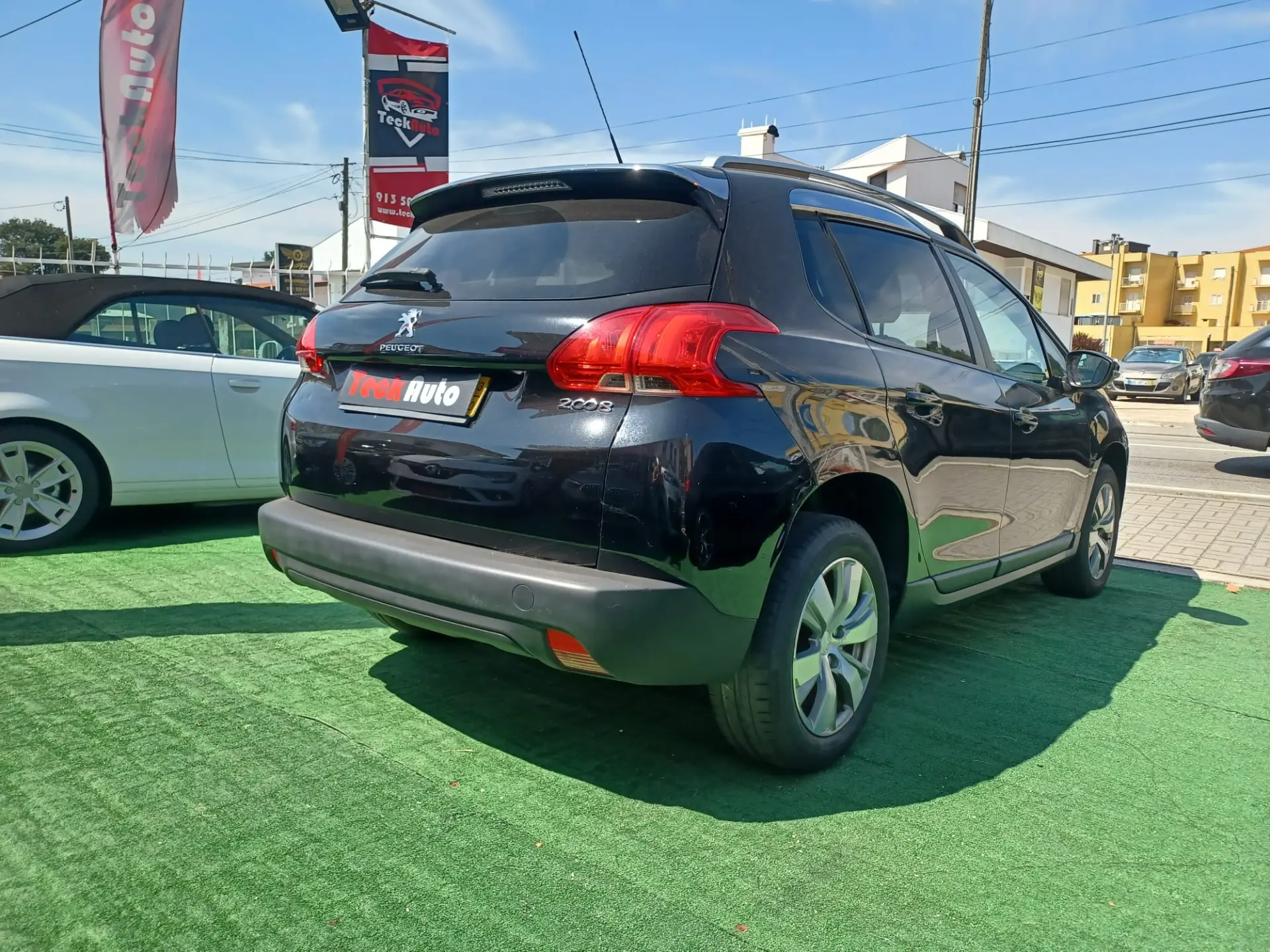 Peugeot 2008 6