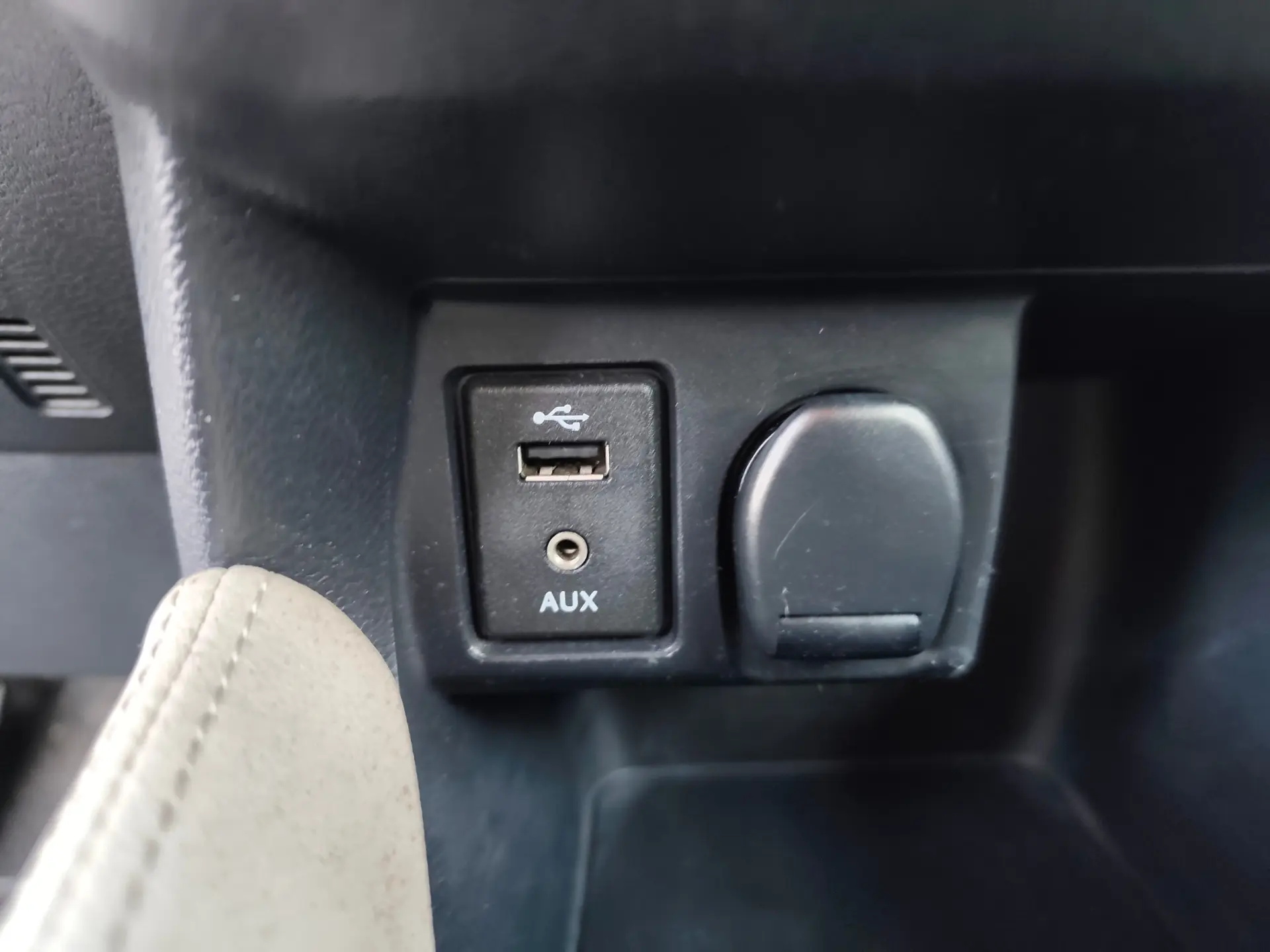 Nissan Micra 1.5 dCi N-Connecta S/S 22