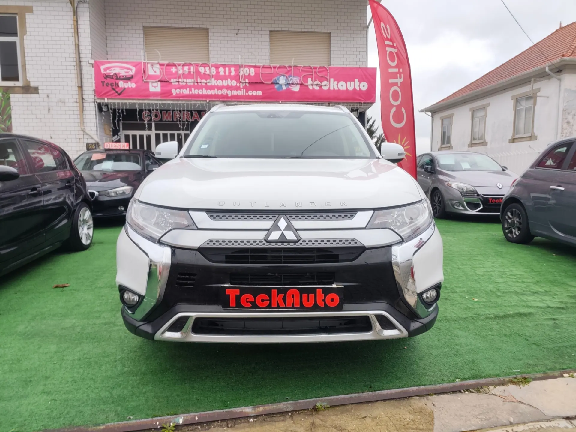Mitsubishi Outlander 2.0 Kaiteki CVT 7 LUGARES 3