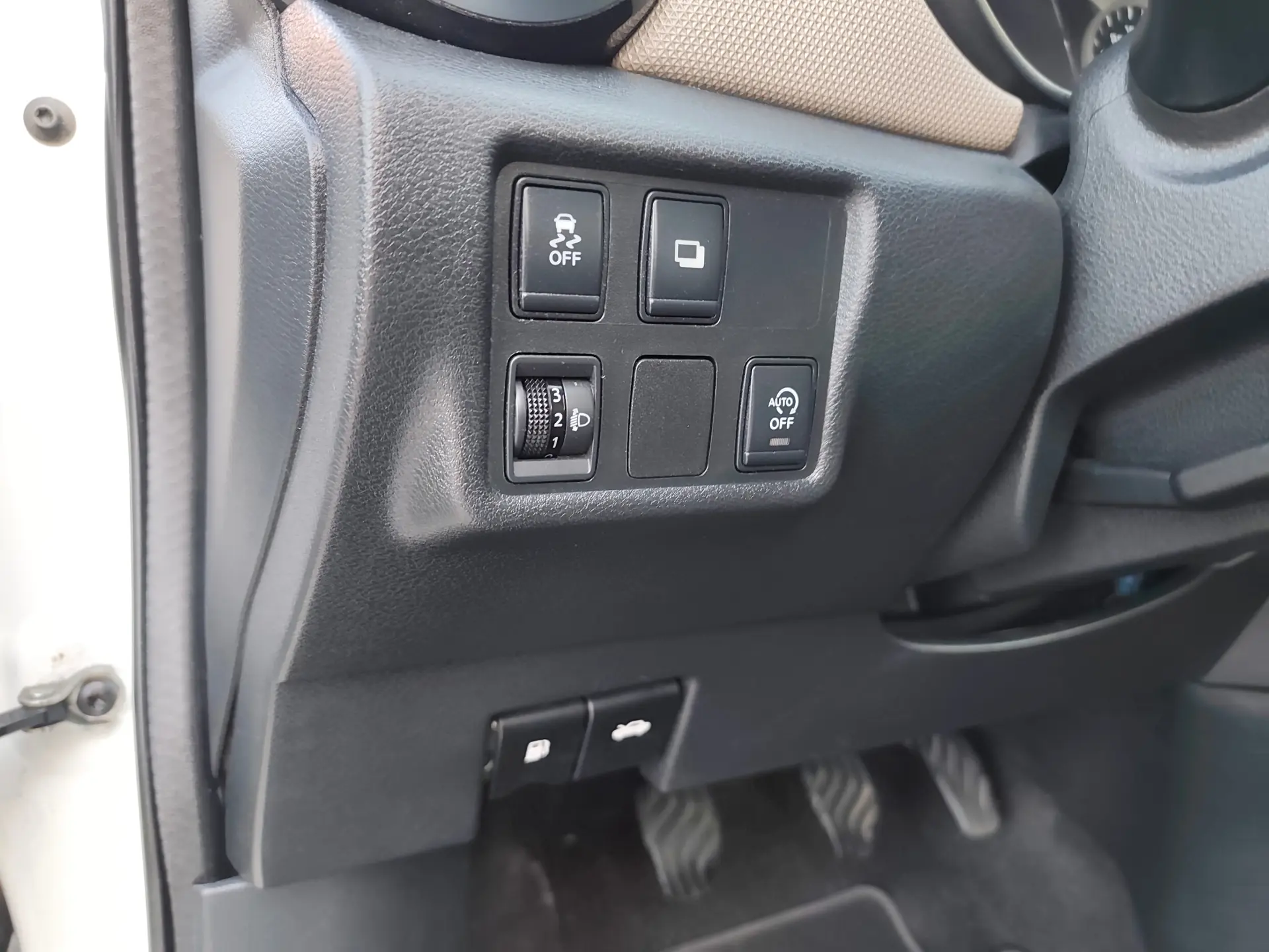 Nissan Micra 1.5 dCi N-Connecta S/S 17