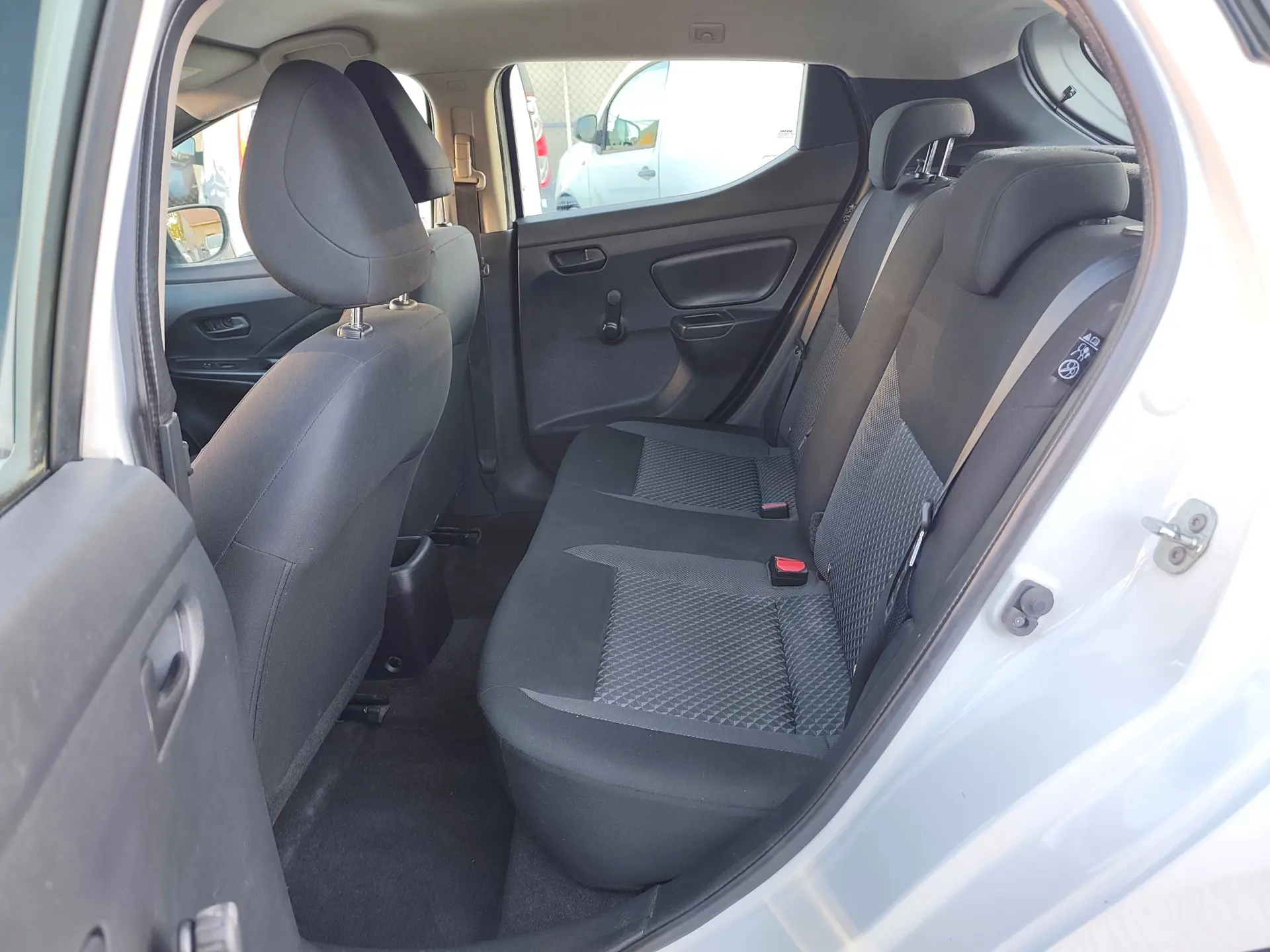 Nissan Micra 1.5 dCi N-Connecta S/S 13