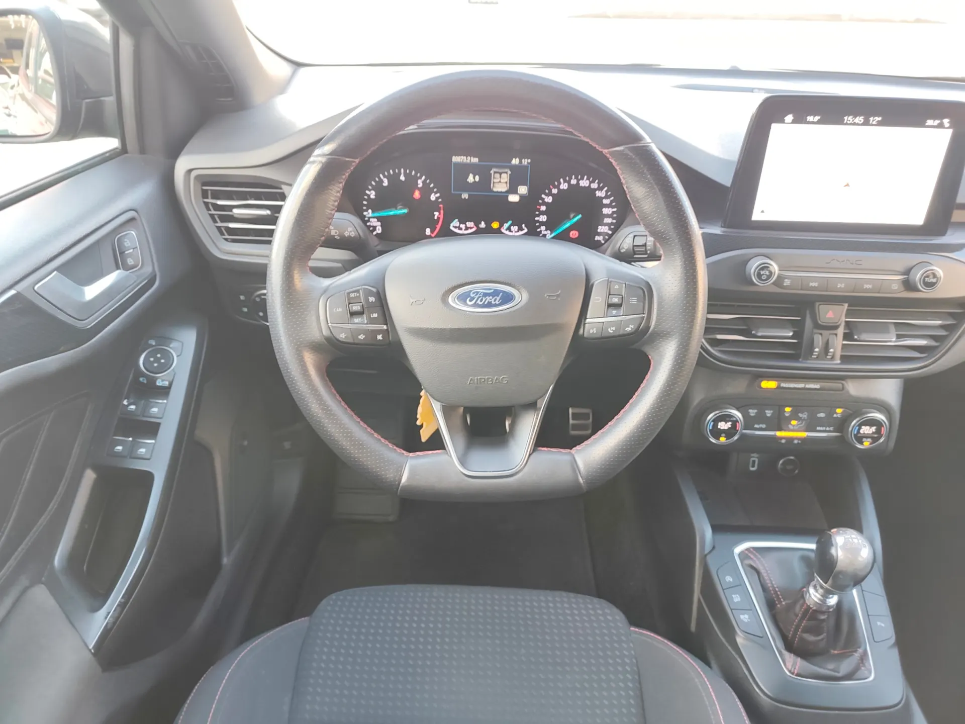 Ford Focus SW 1.0 EcoBoost MHEV ST-Line Design SIP 30