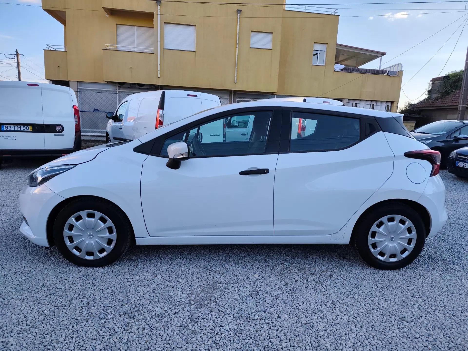 Nissan Micra 1.5 dCi N-Connecta S/S 4