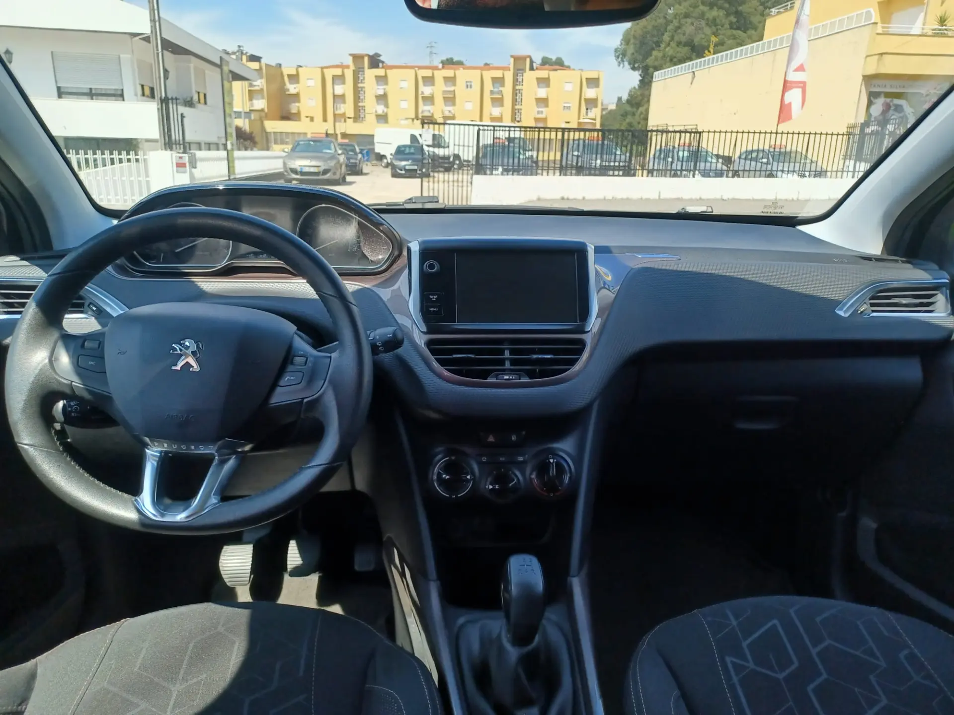 Peugeot 2008 14