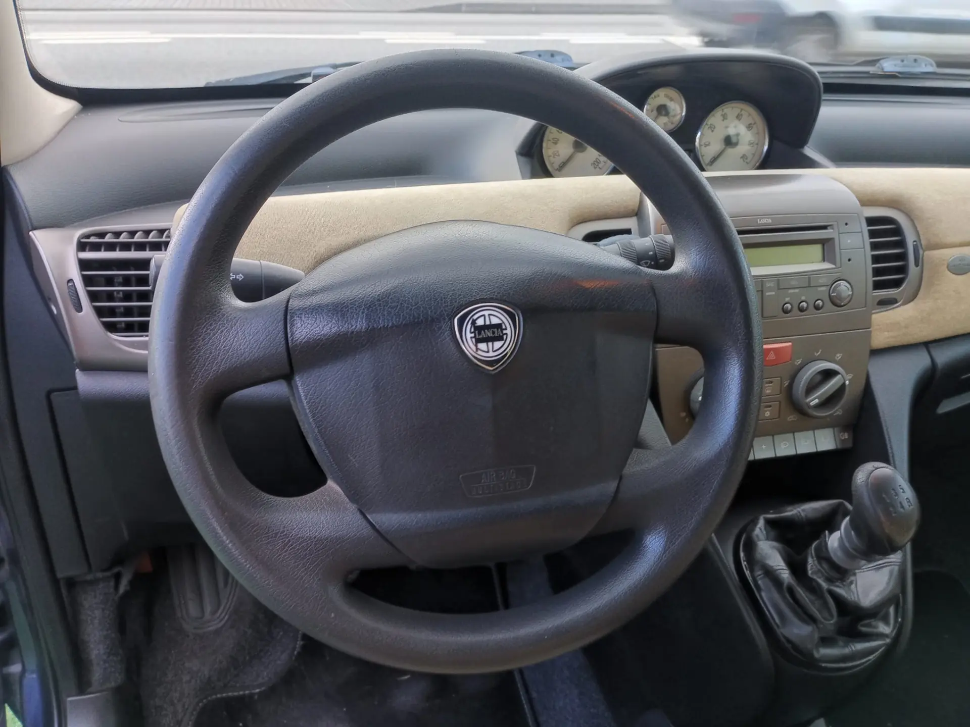 Lancia Ypsilon 1.2 16V Fashion 25